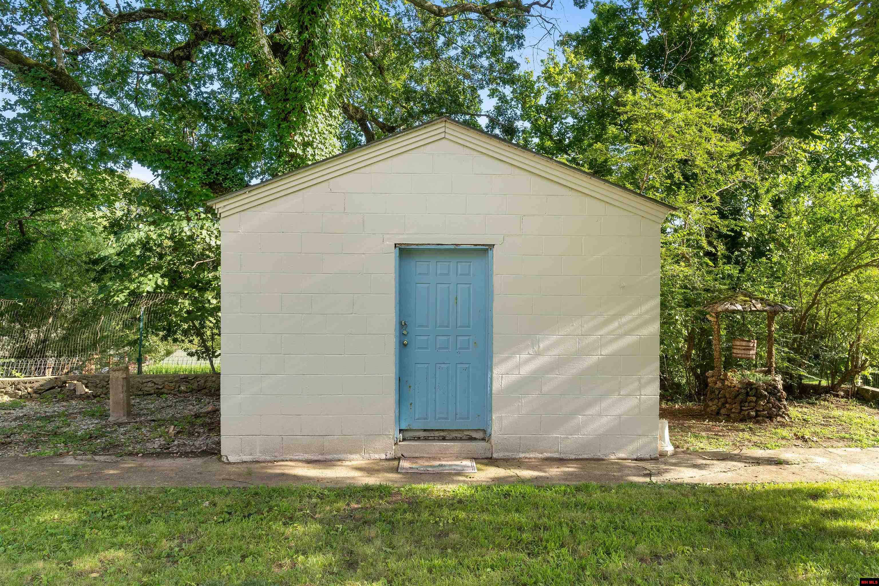 225 BLEVINS STREET