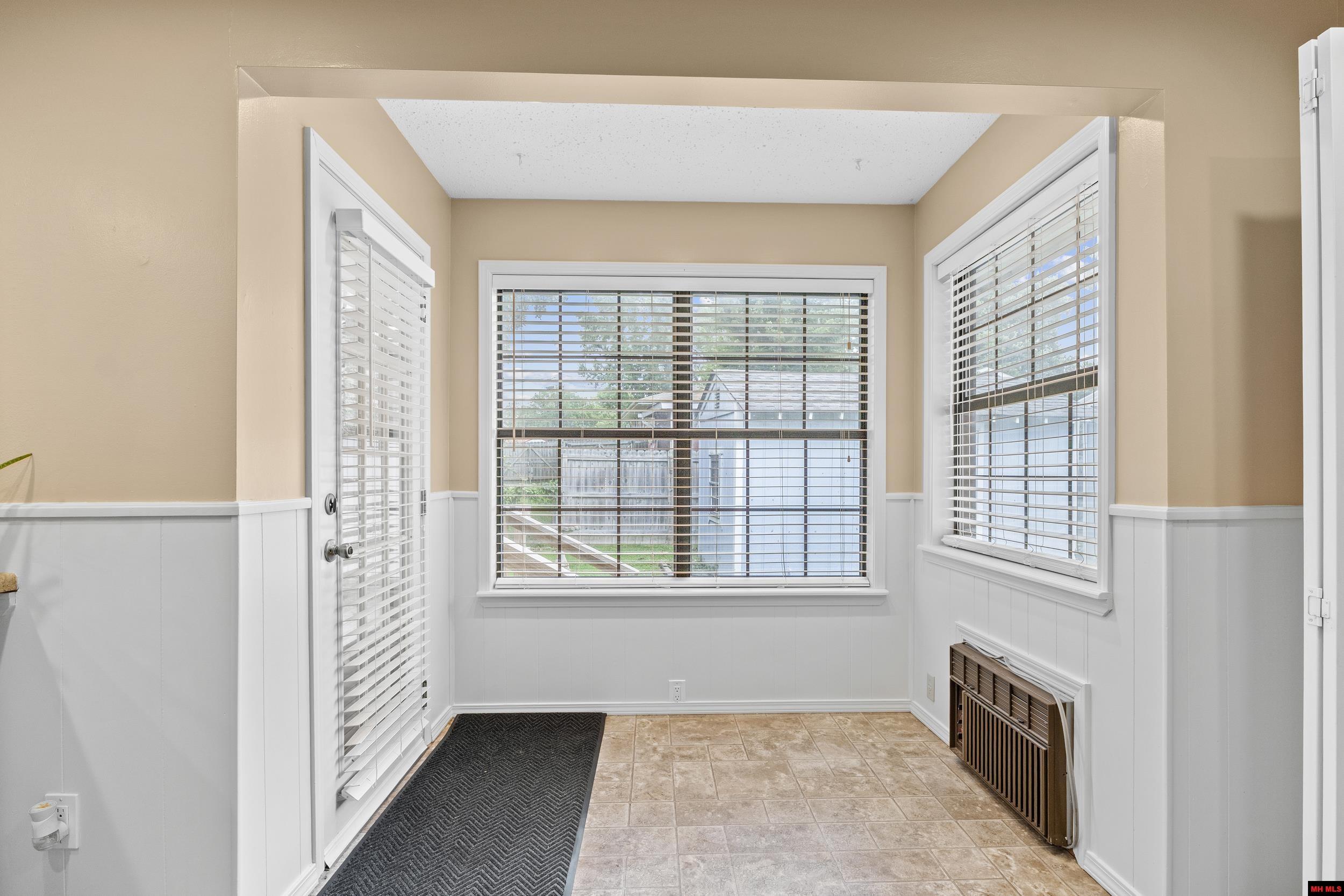 1001 HEATHERDOWN TRAIL