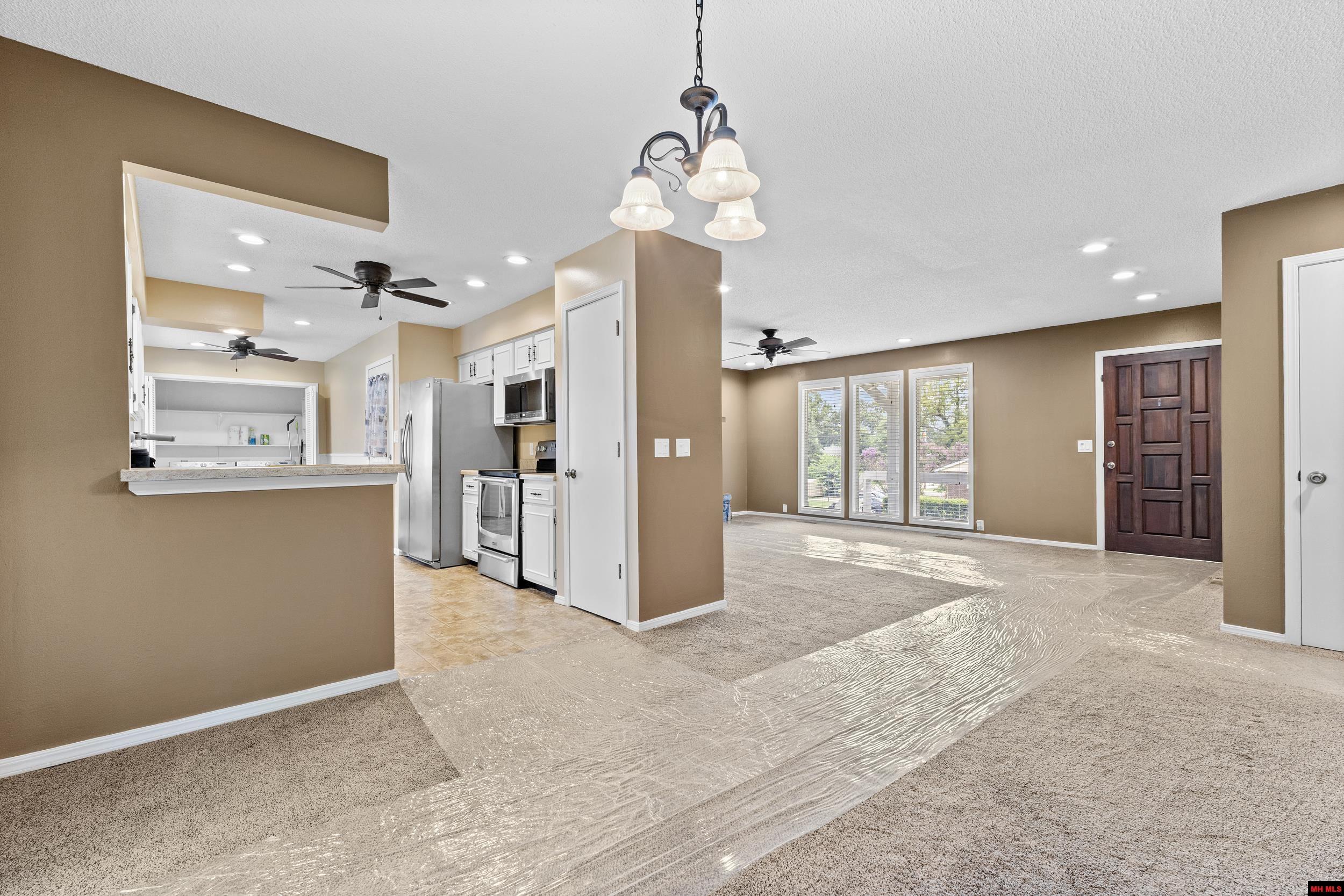1001 HEATHERDOWN TRAIL
