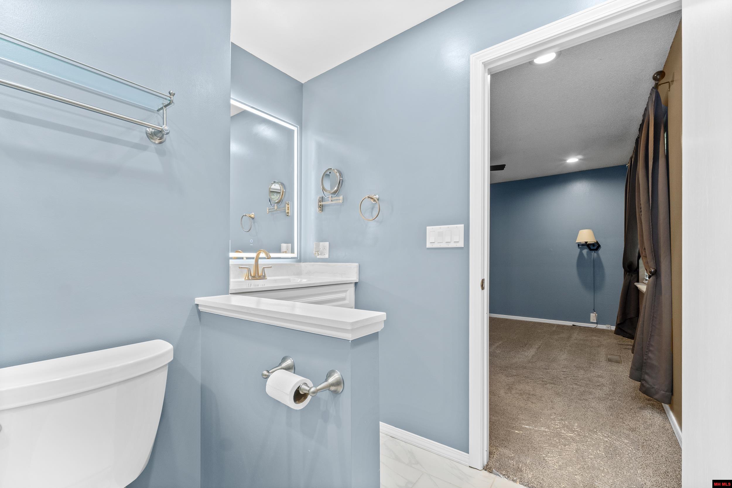 1001 HEATHERDOWN TRAIL