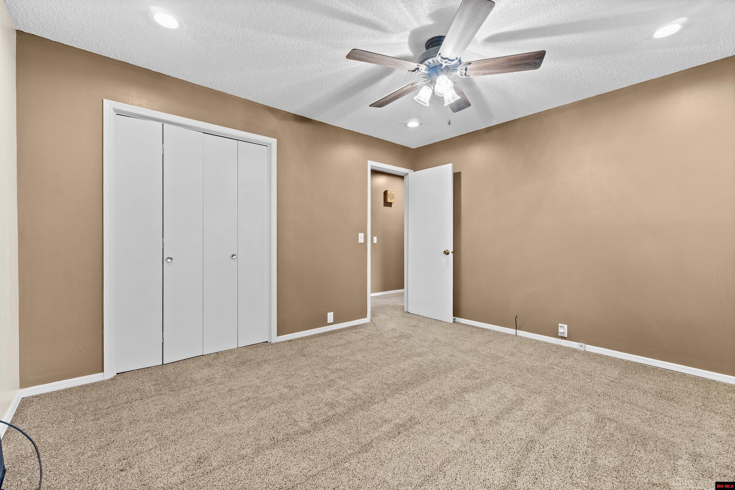 1001 HEATHERDOWN TRAIL