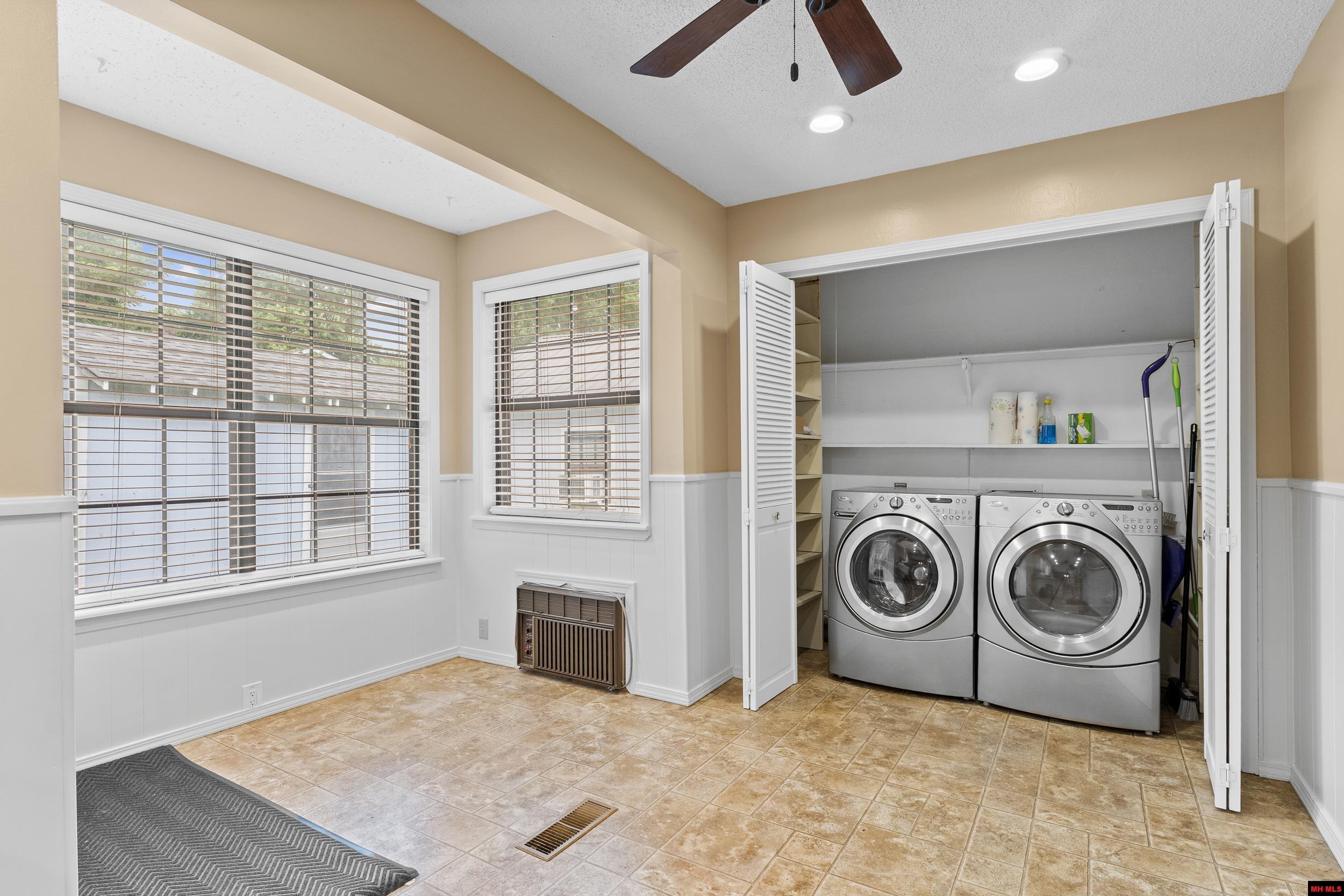 1001 HEATHERDOWN TRAIL
