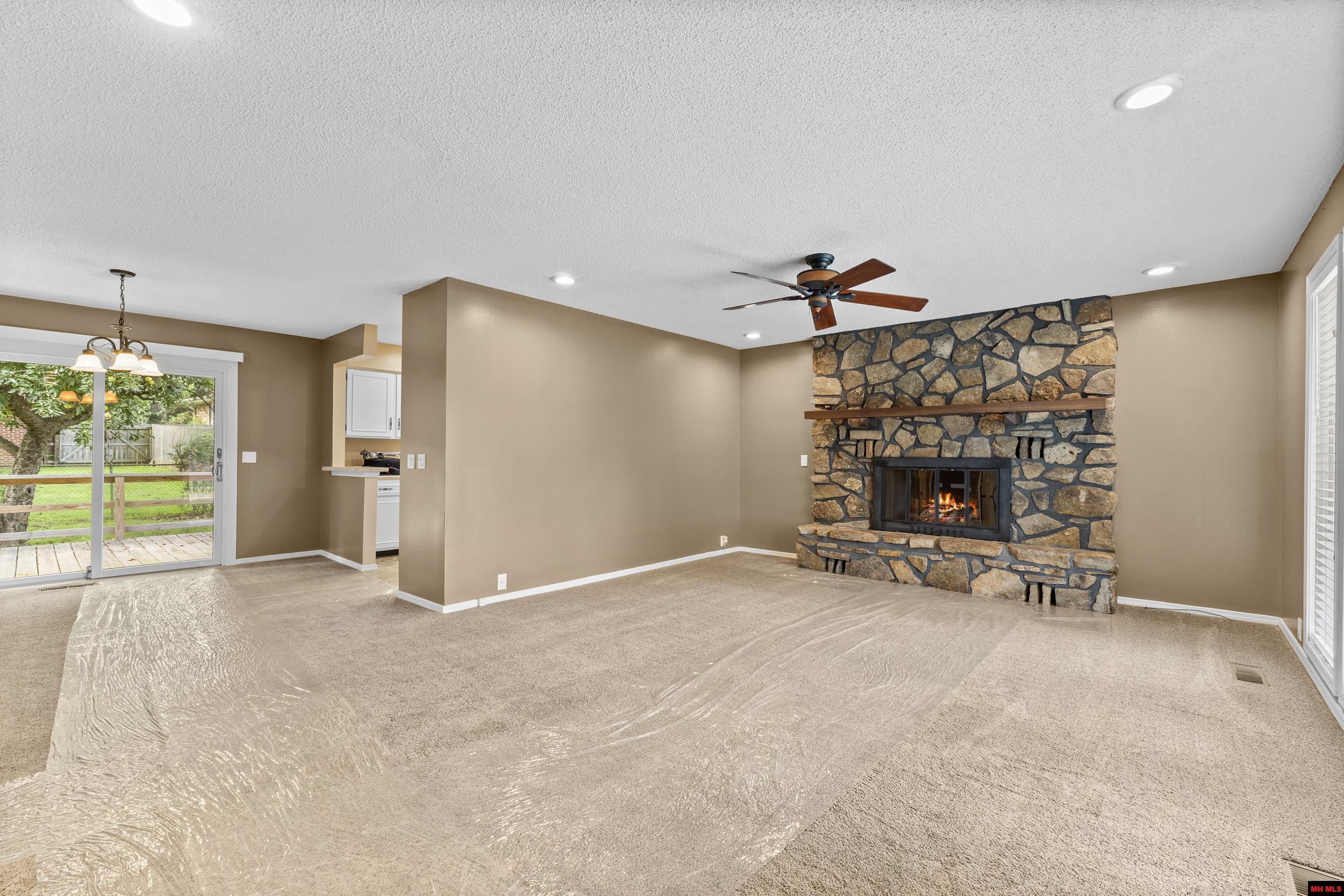 1001 HEATHERDOWN TRAIL