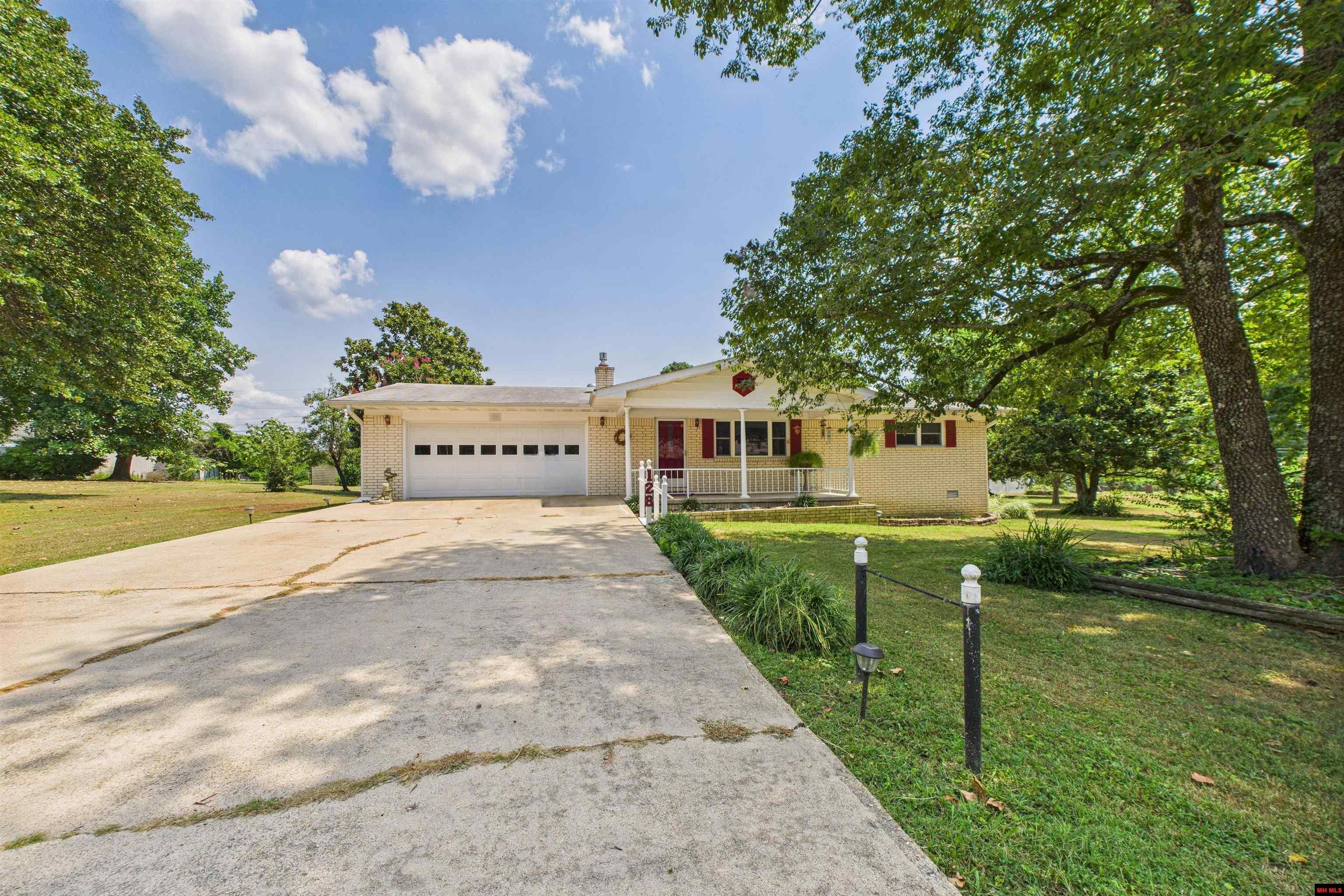128 SUNSHINE CIRCLE