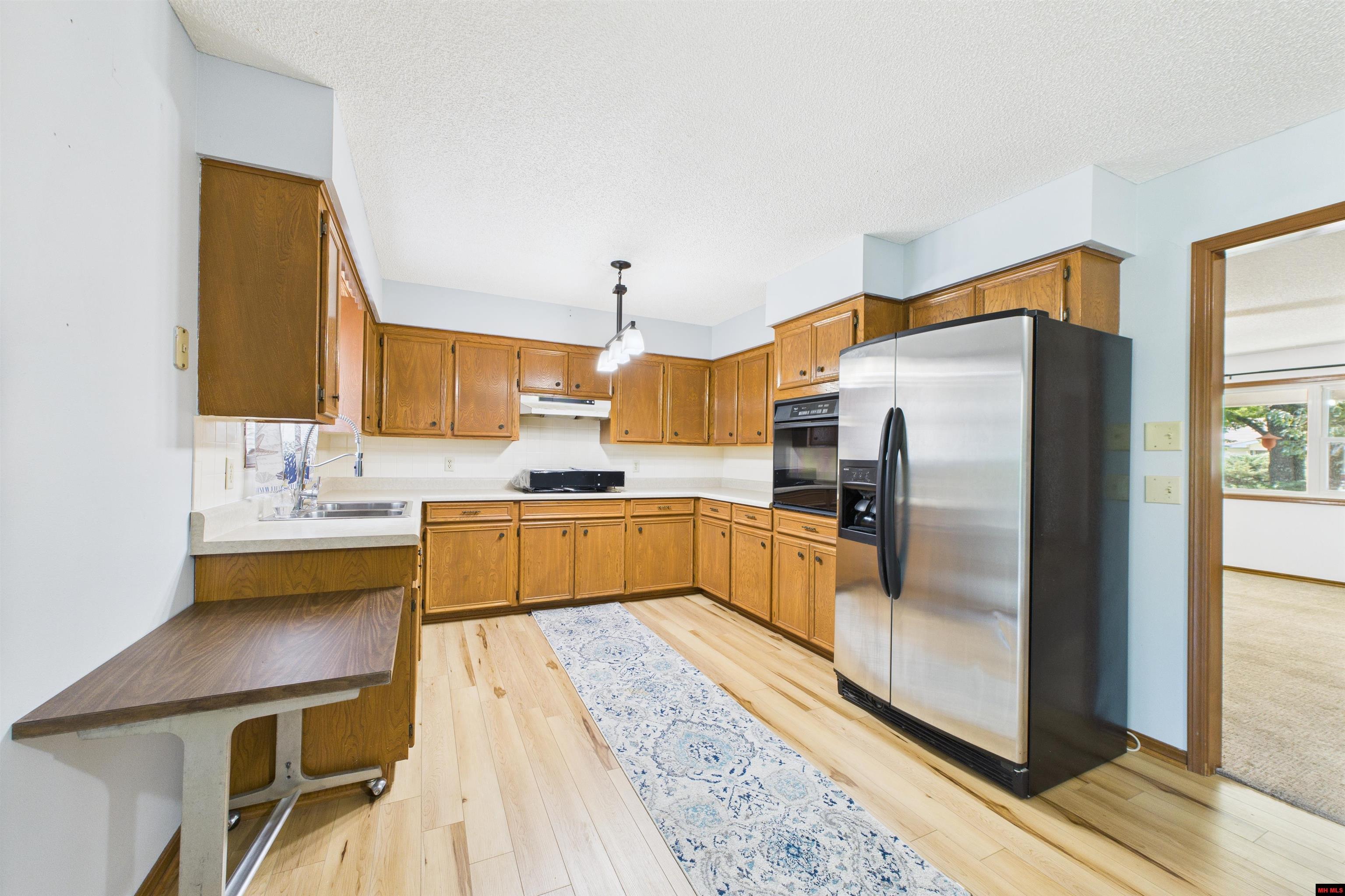 128 SUNSHINE CIRCLE