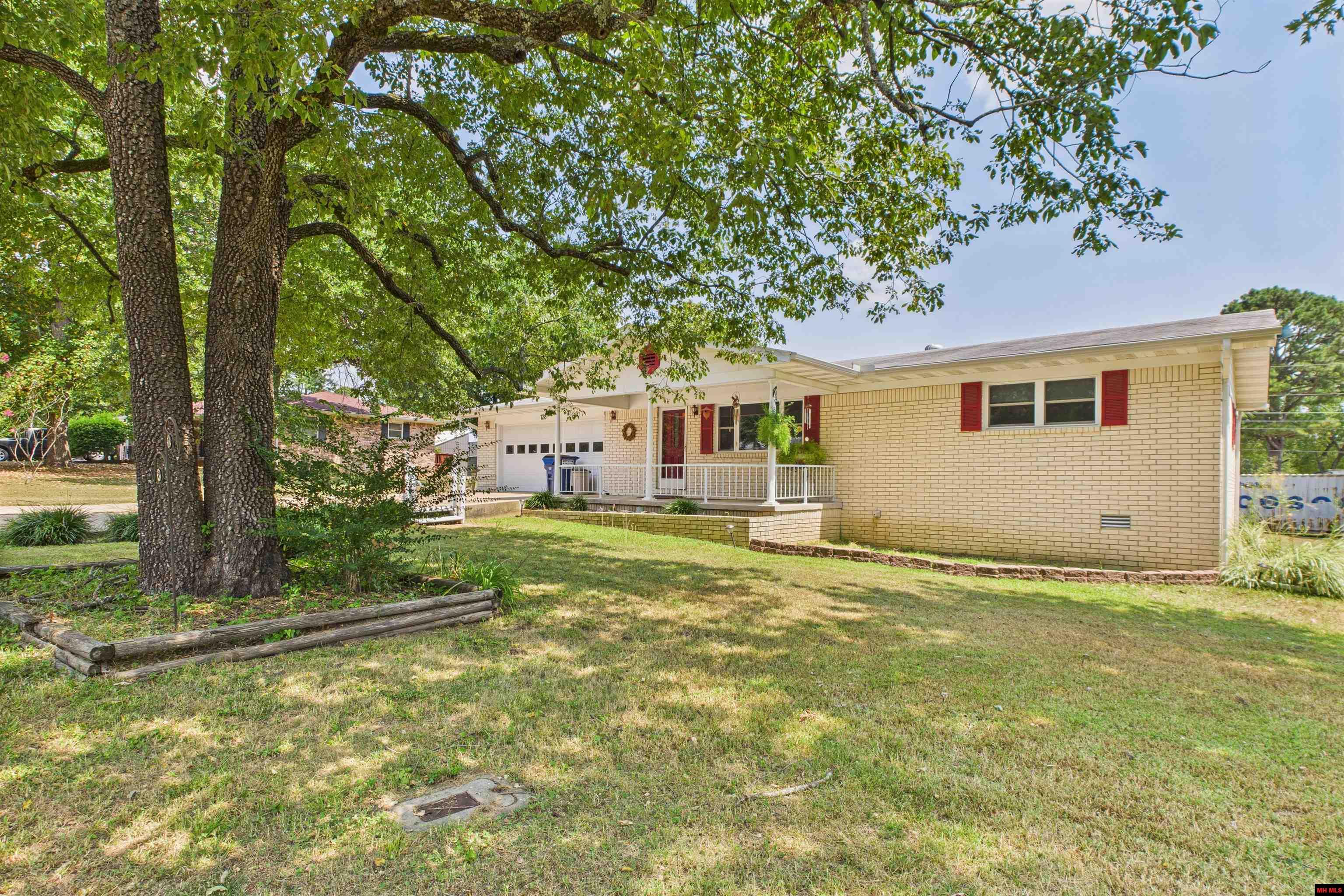 128 SUNSHINE CIRCLE