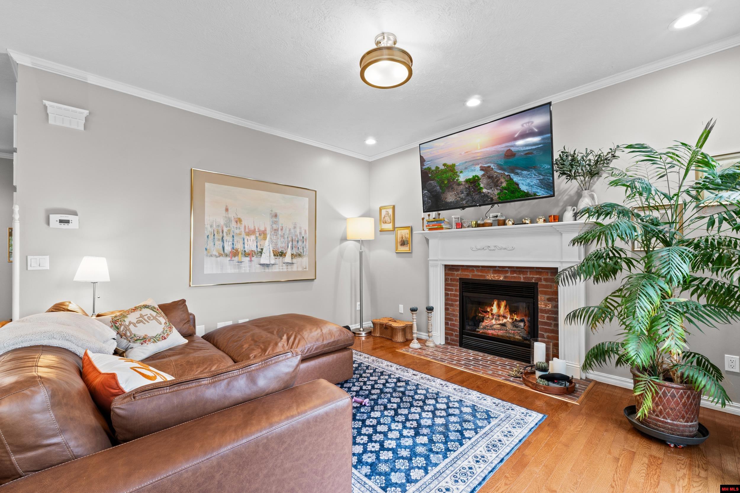32 BELLE COVE LANE