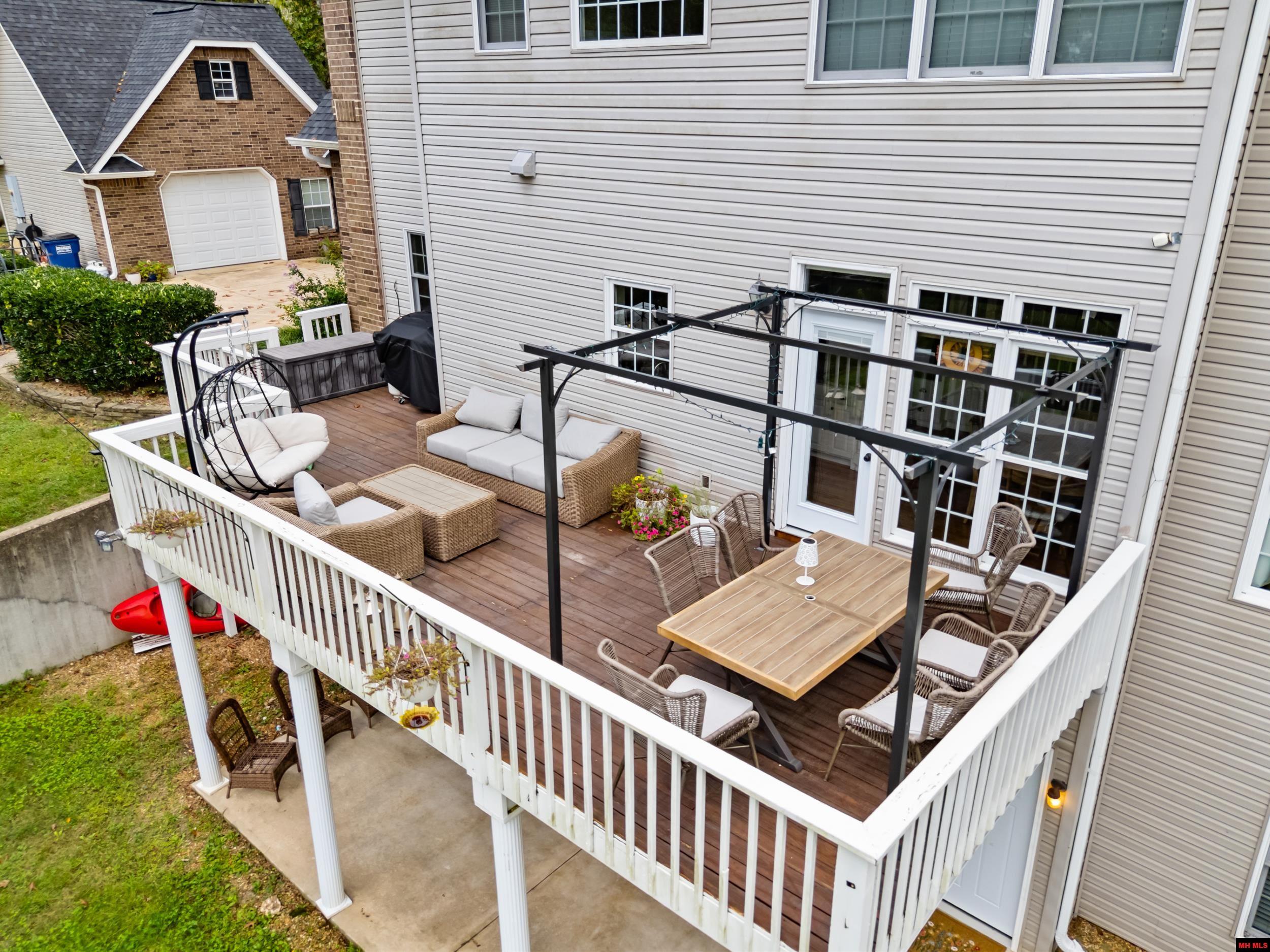 32 BELLE COVE LANE