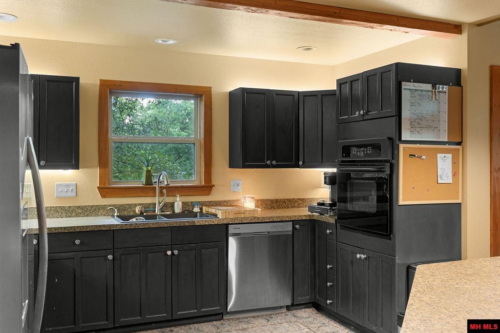 1229 BUFORD SPUR