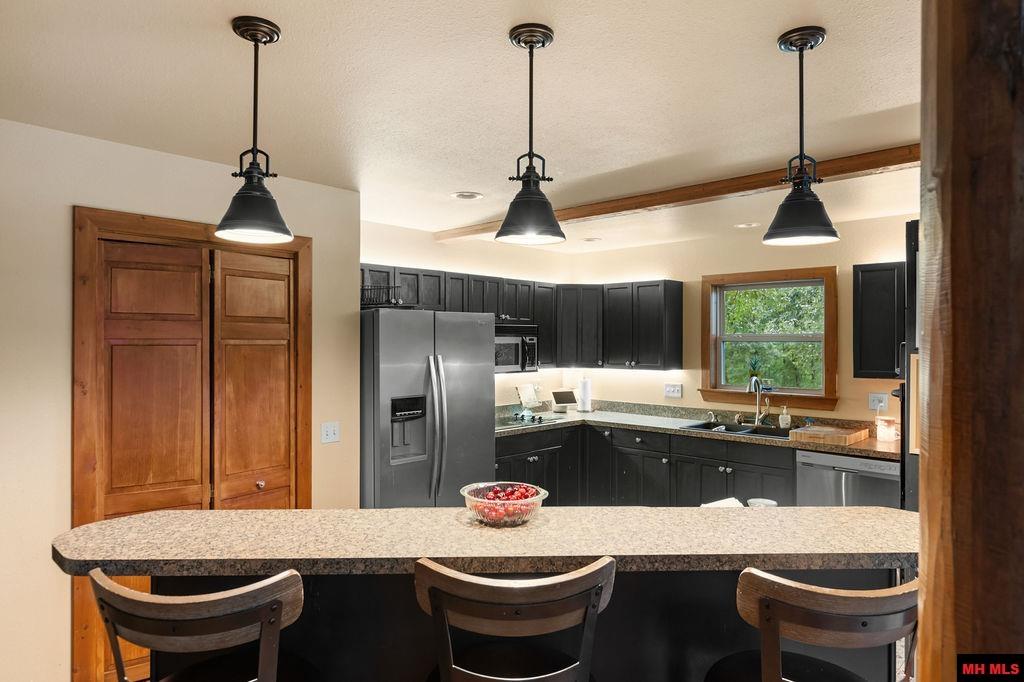 1229 BUFORD SPUR