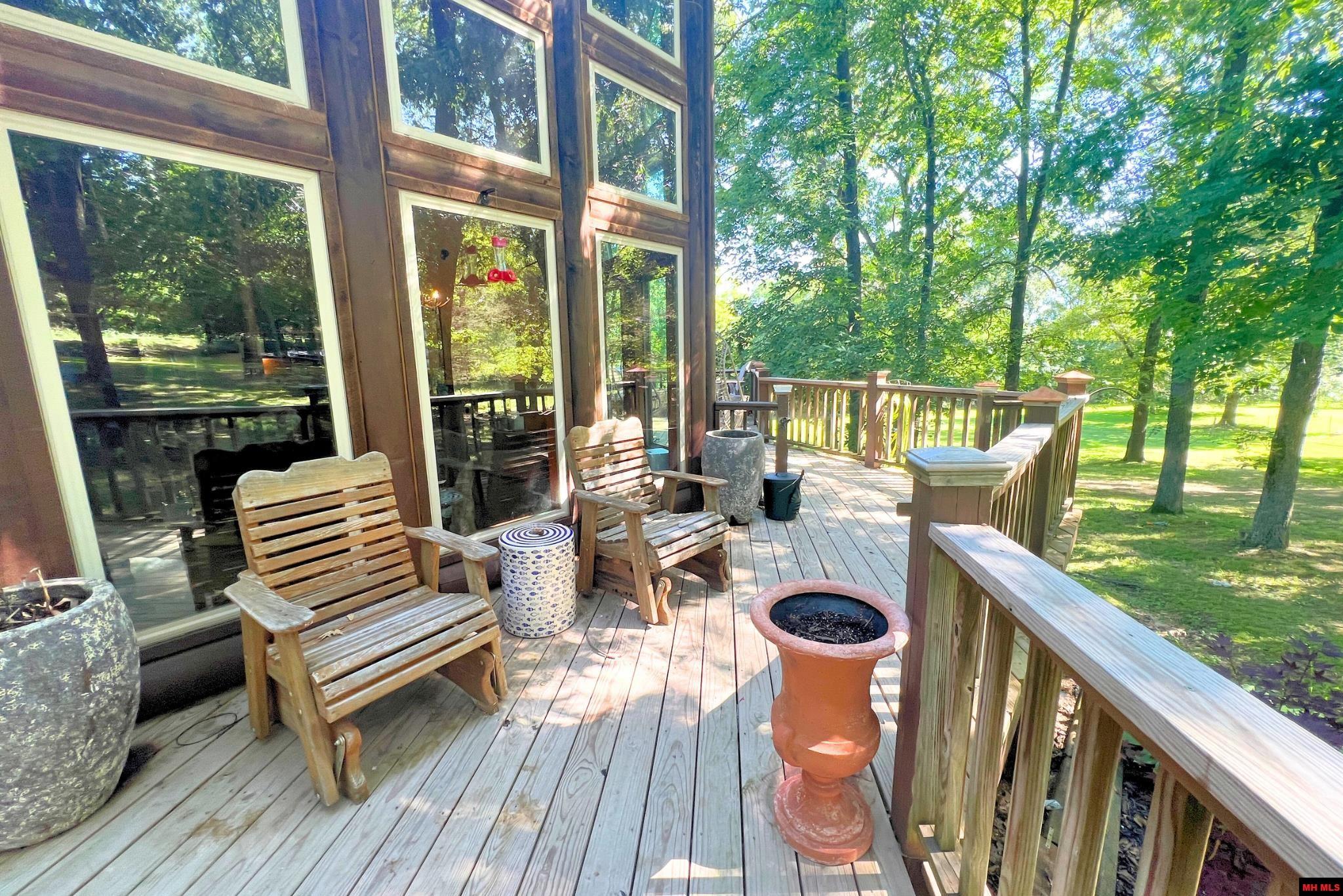 1229 BUFORD SPUR