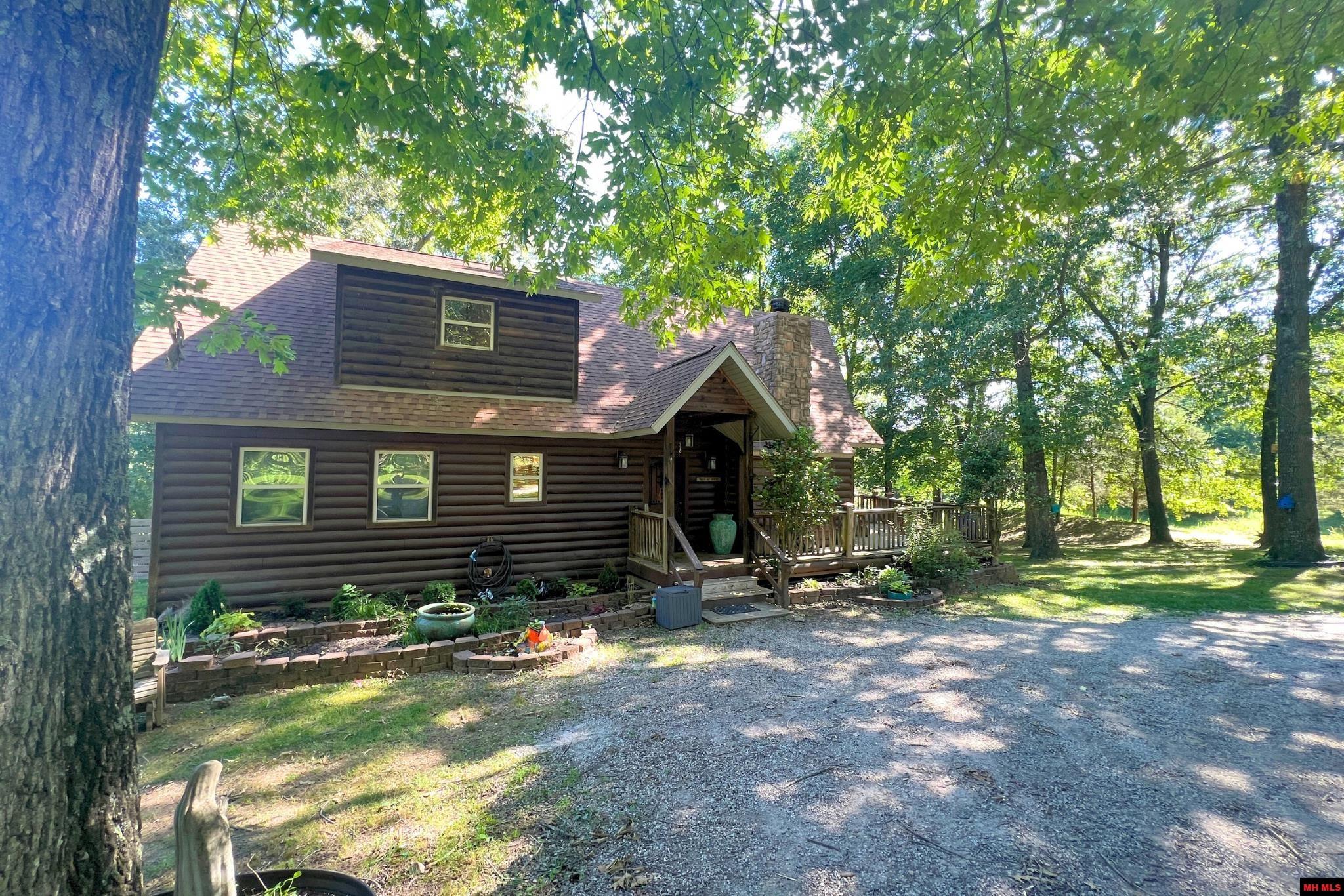 1229 BUFORD SPUR