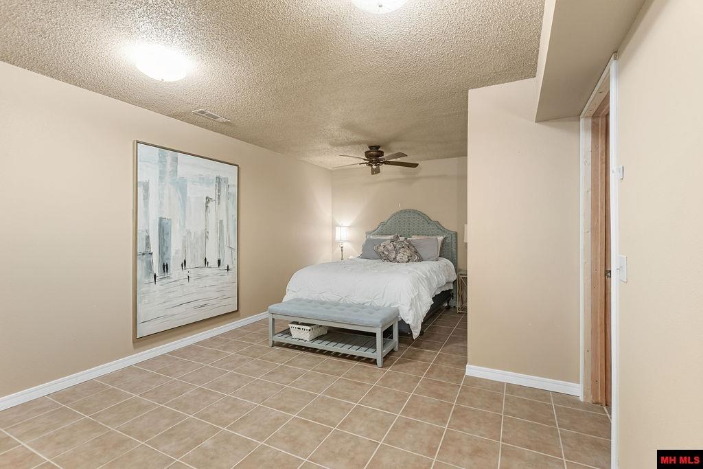 1229 BUFORD SPUR