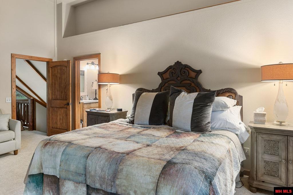 1229 BUFORD SPUR
