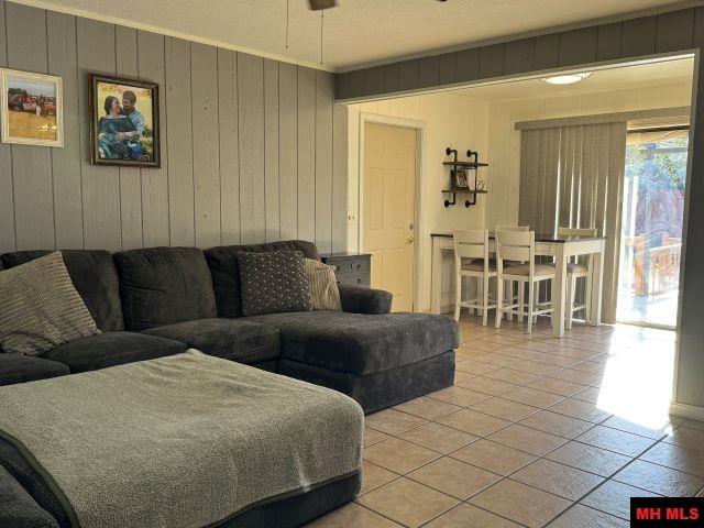 2100 DRIFTWOOD DRIVE