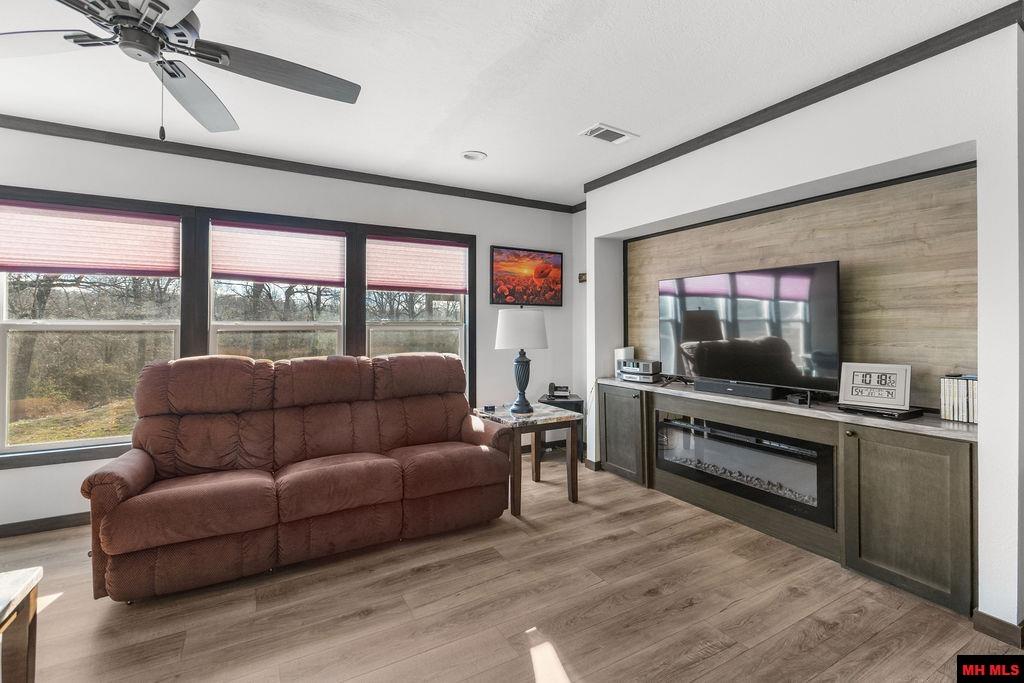 376 PEBBLECREEK DRIVE