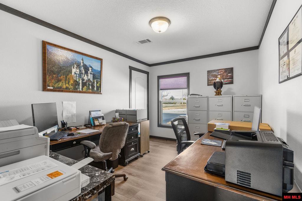 376 PEBBLECREEK DRIVE