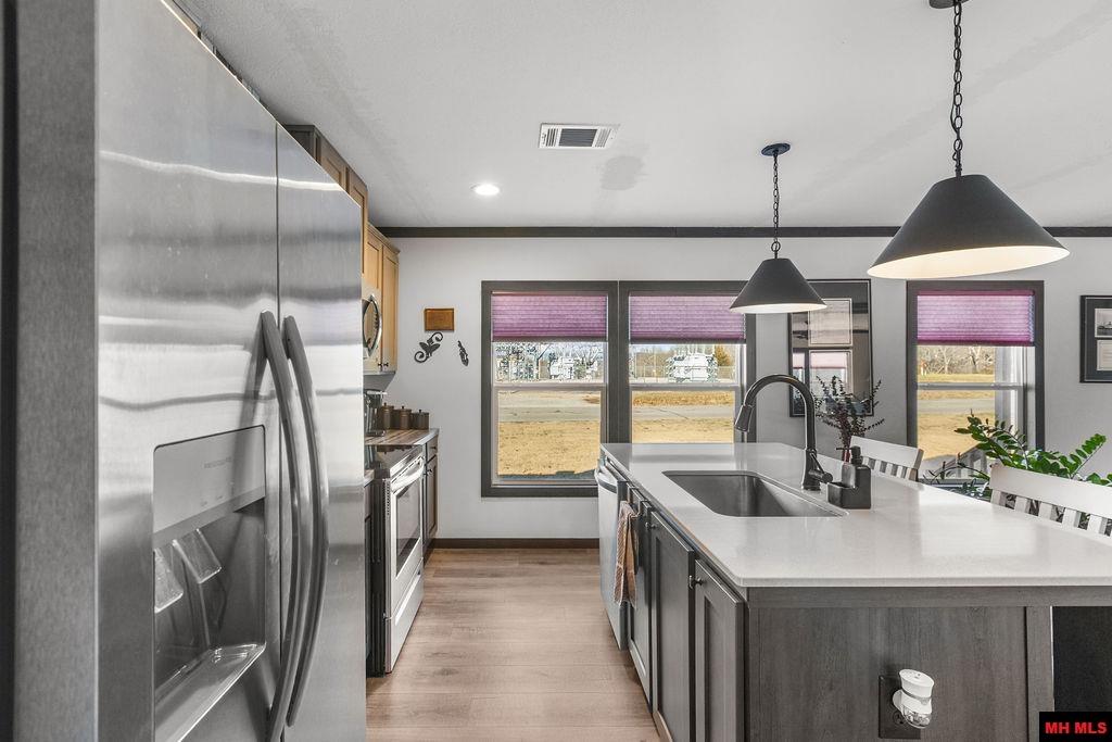 376 PEBBLECREEK DRIVE