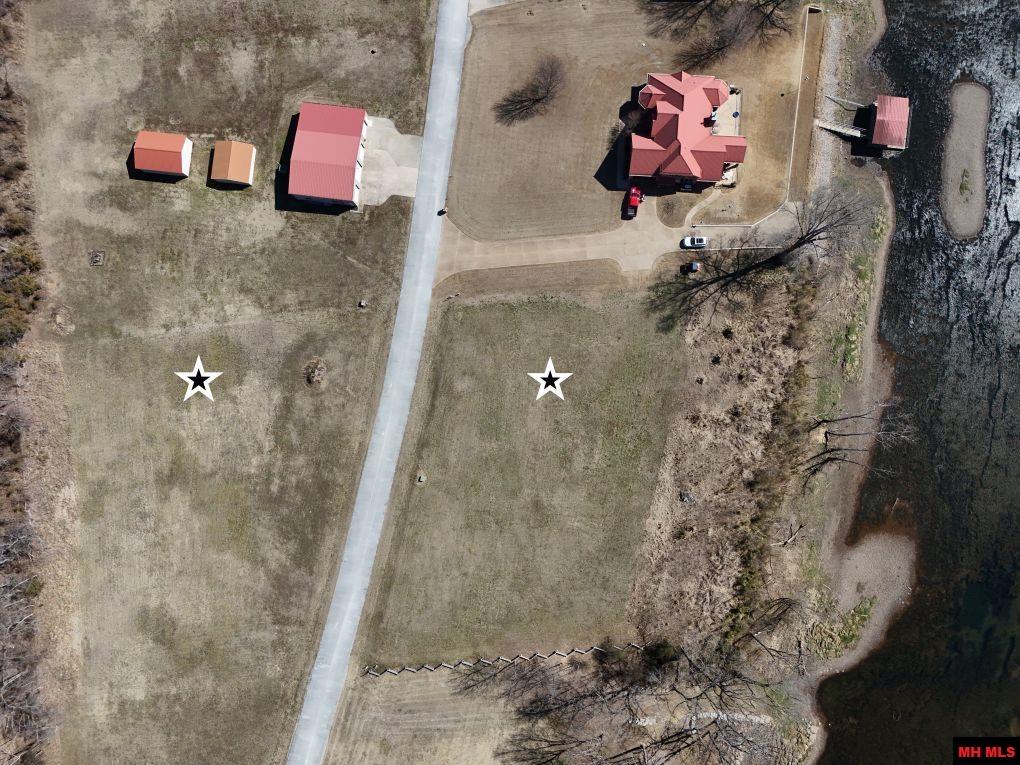002-11147-025 GRASSY DRIVE