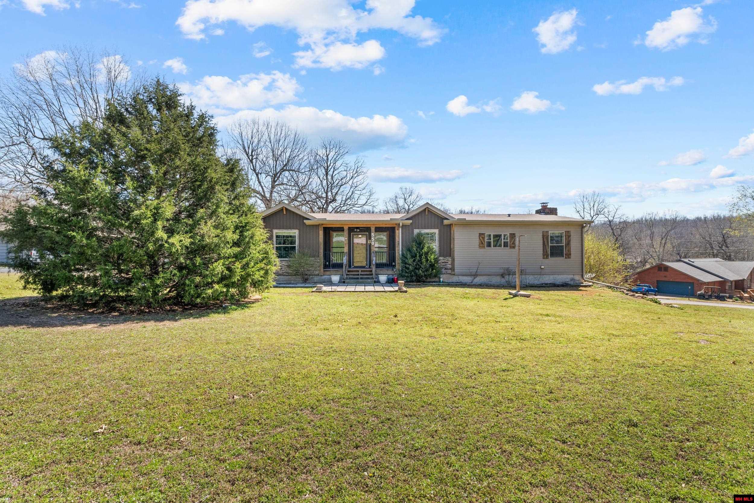 550 PEBBLECREEK DRIVE