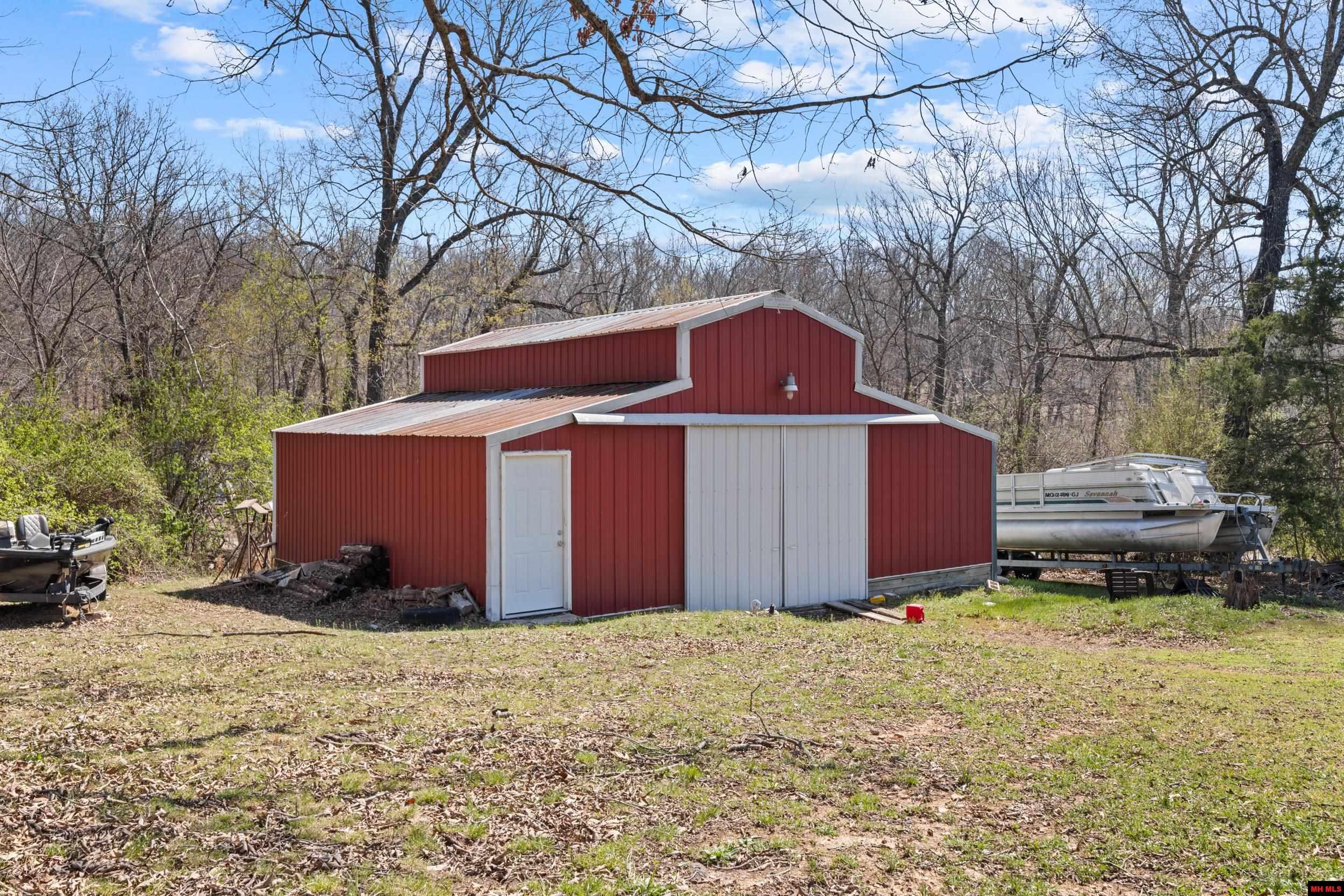 550 PEBBLECREEK DRIVE