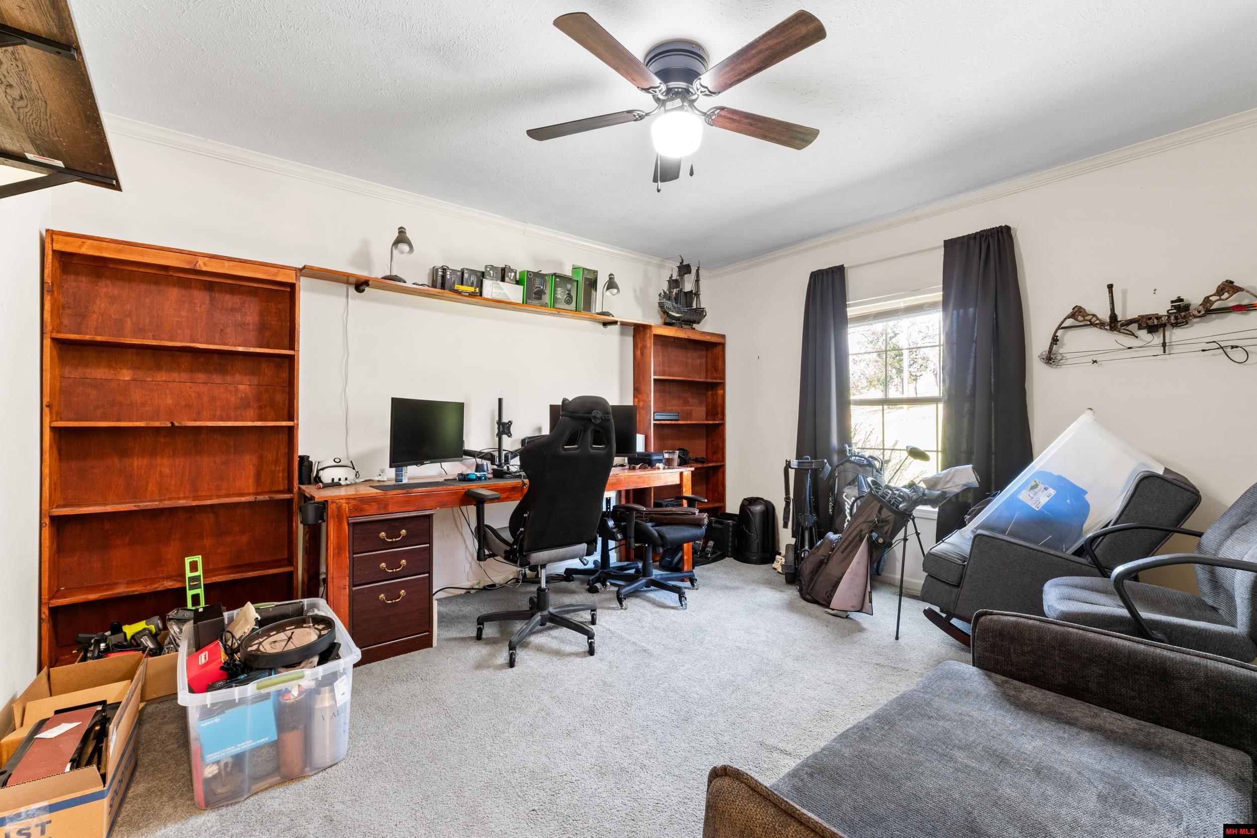 550 PEBBLECREEK DRIVE