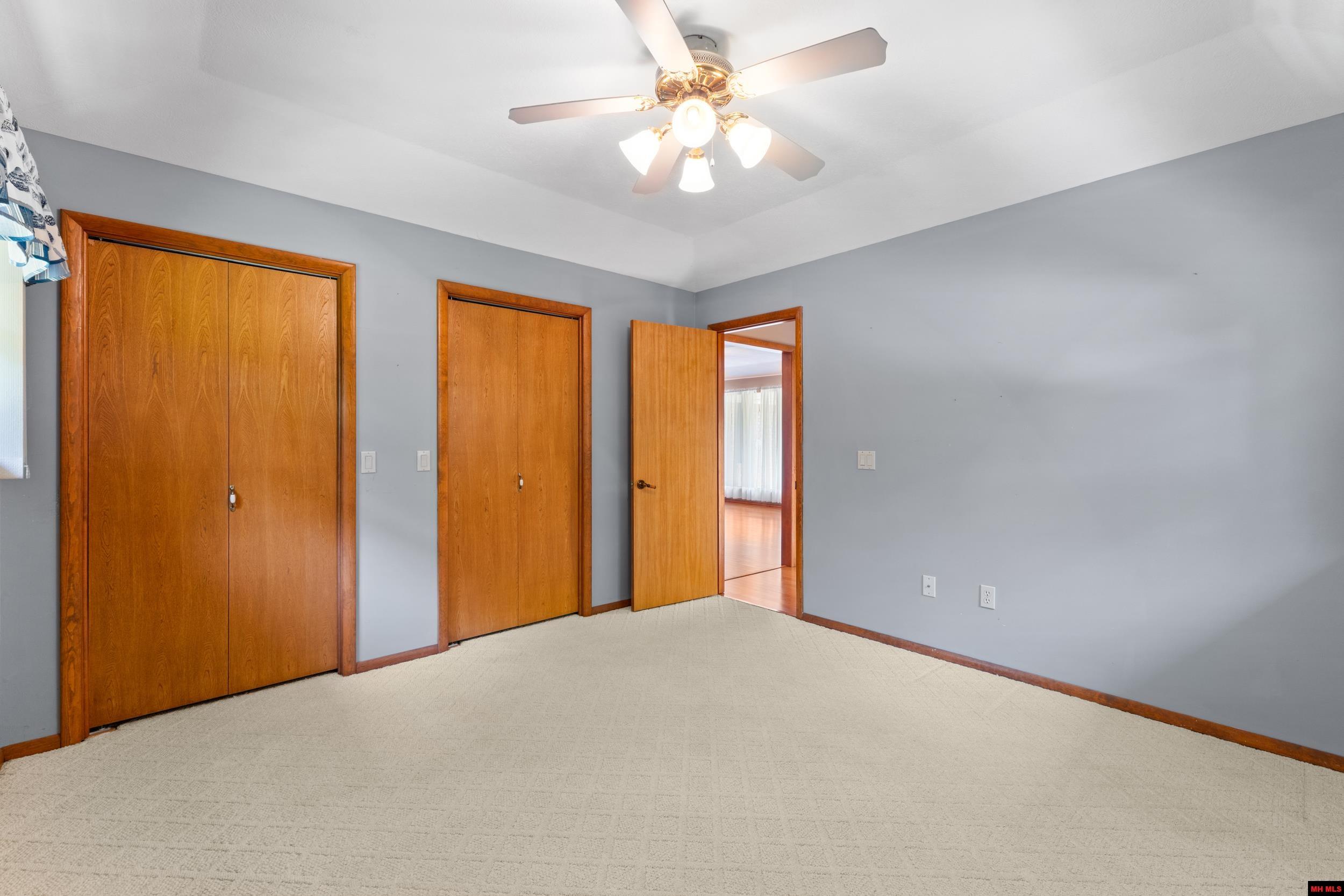 908 BAFFY DRIVE