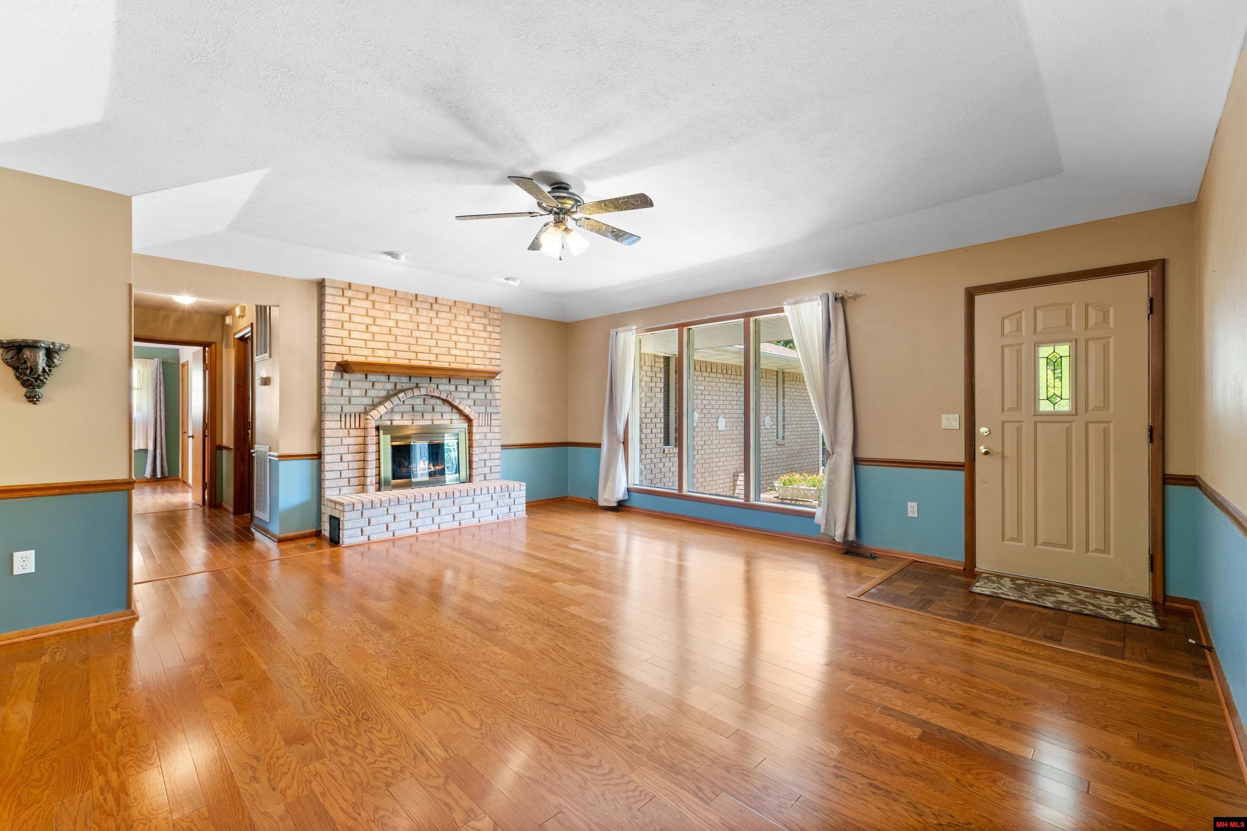 908 BAFFY DRIVE