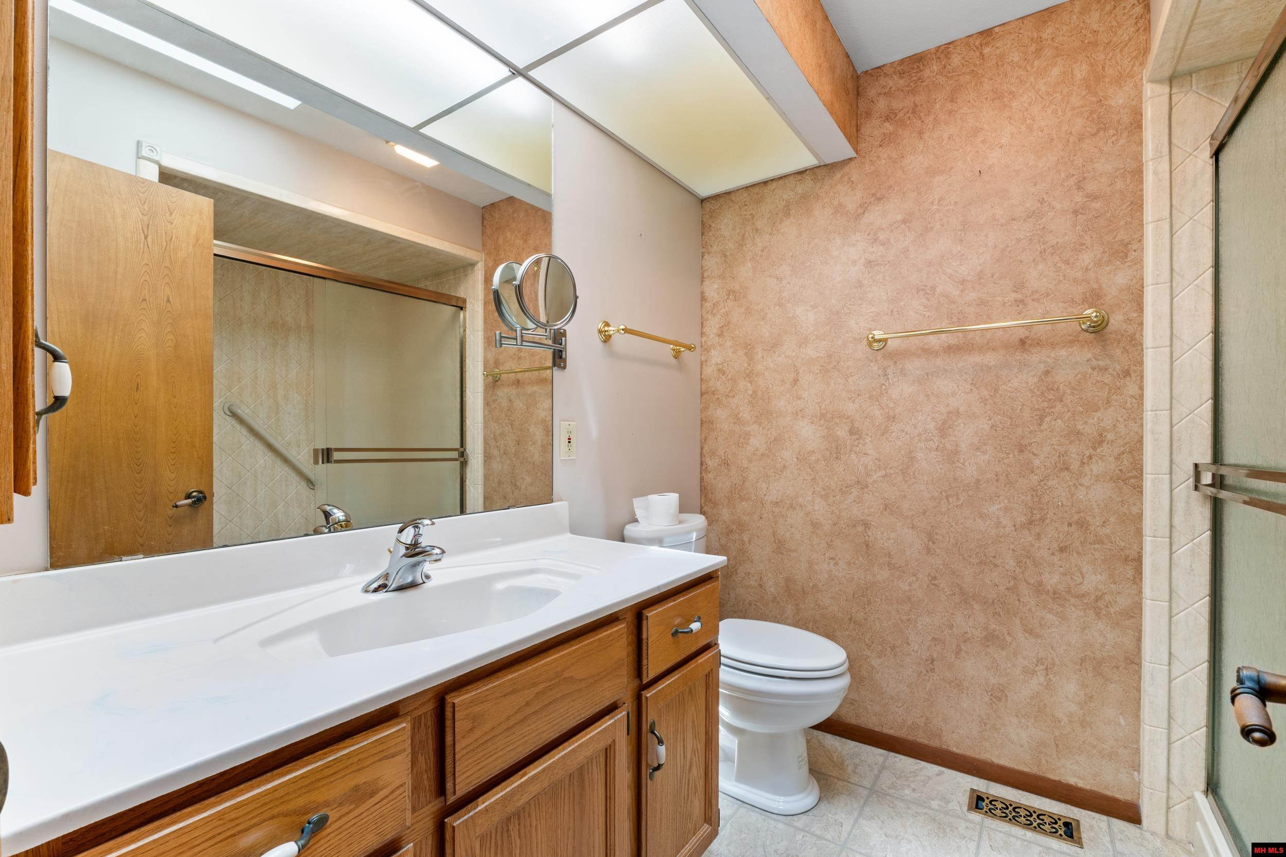 908 BAFFY DRIVE