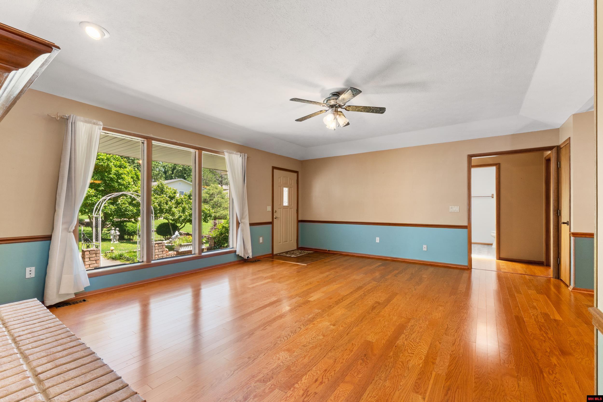 908 BAFFY DRIVE