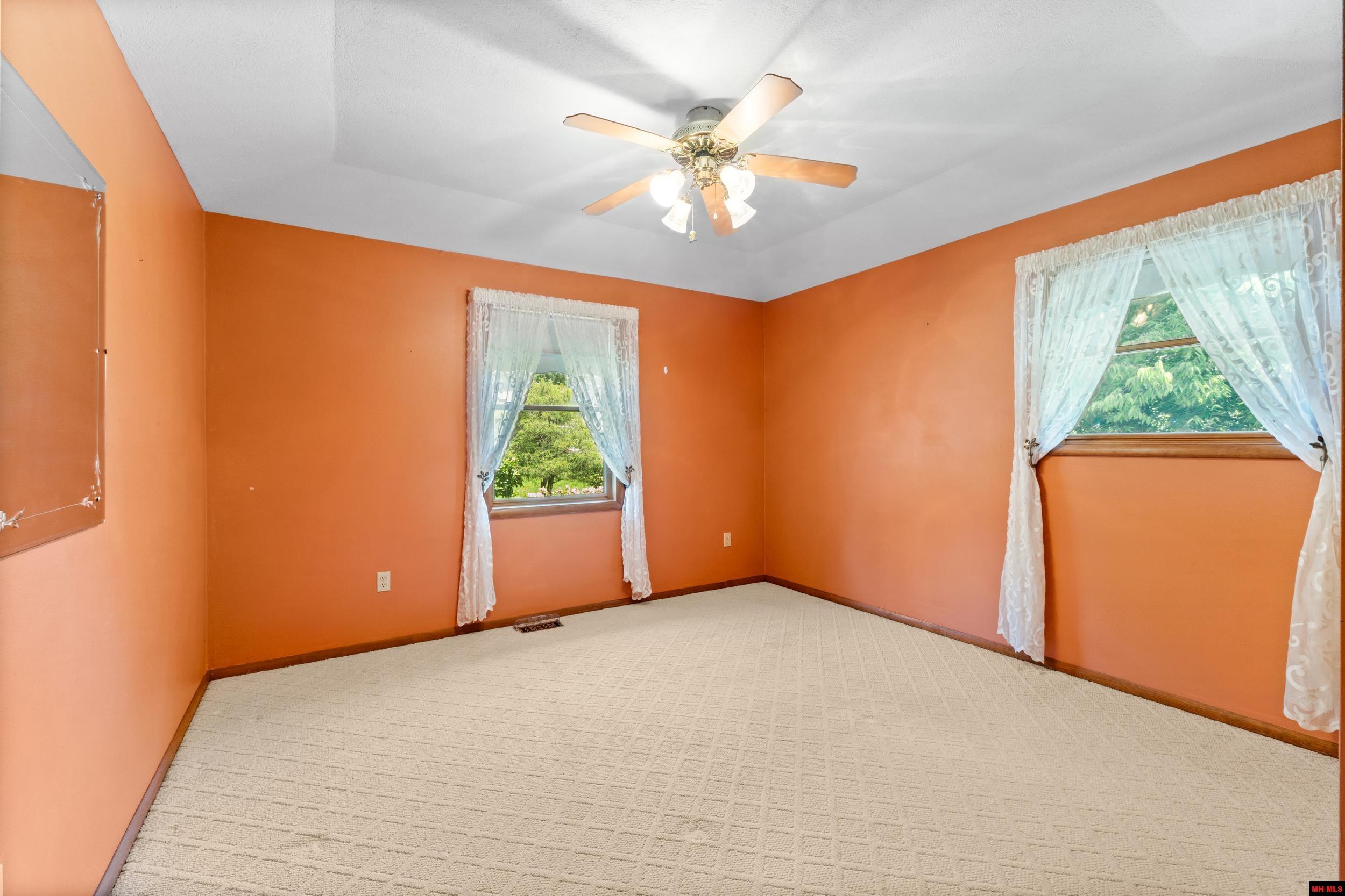 908 BAFFY DRIVE