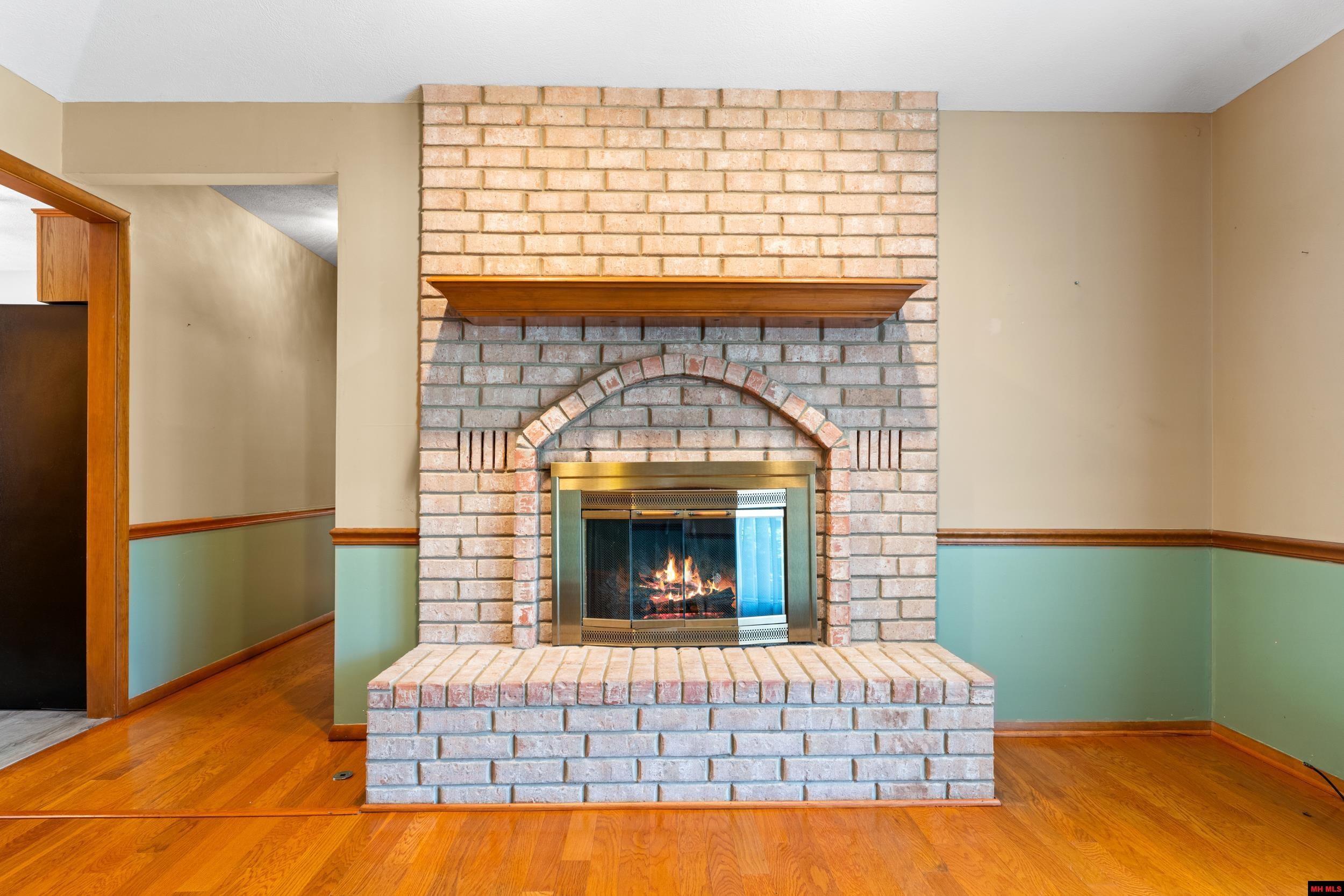 908 BAFFY DRIVE