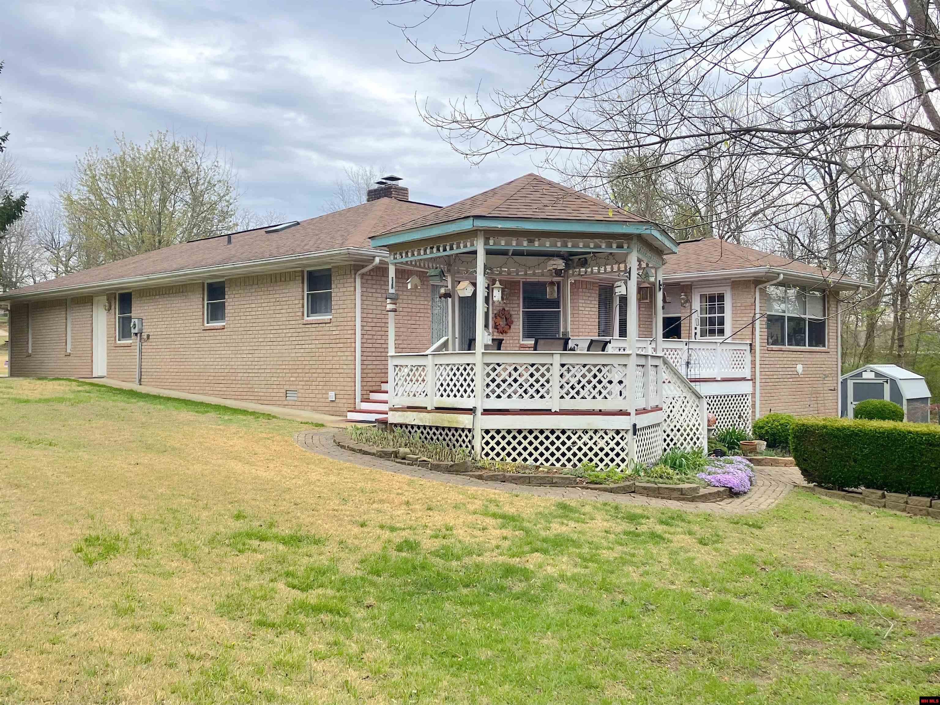 908 BAFFY DRIVE