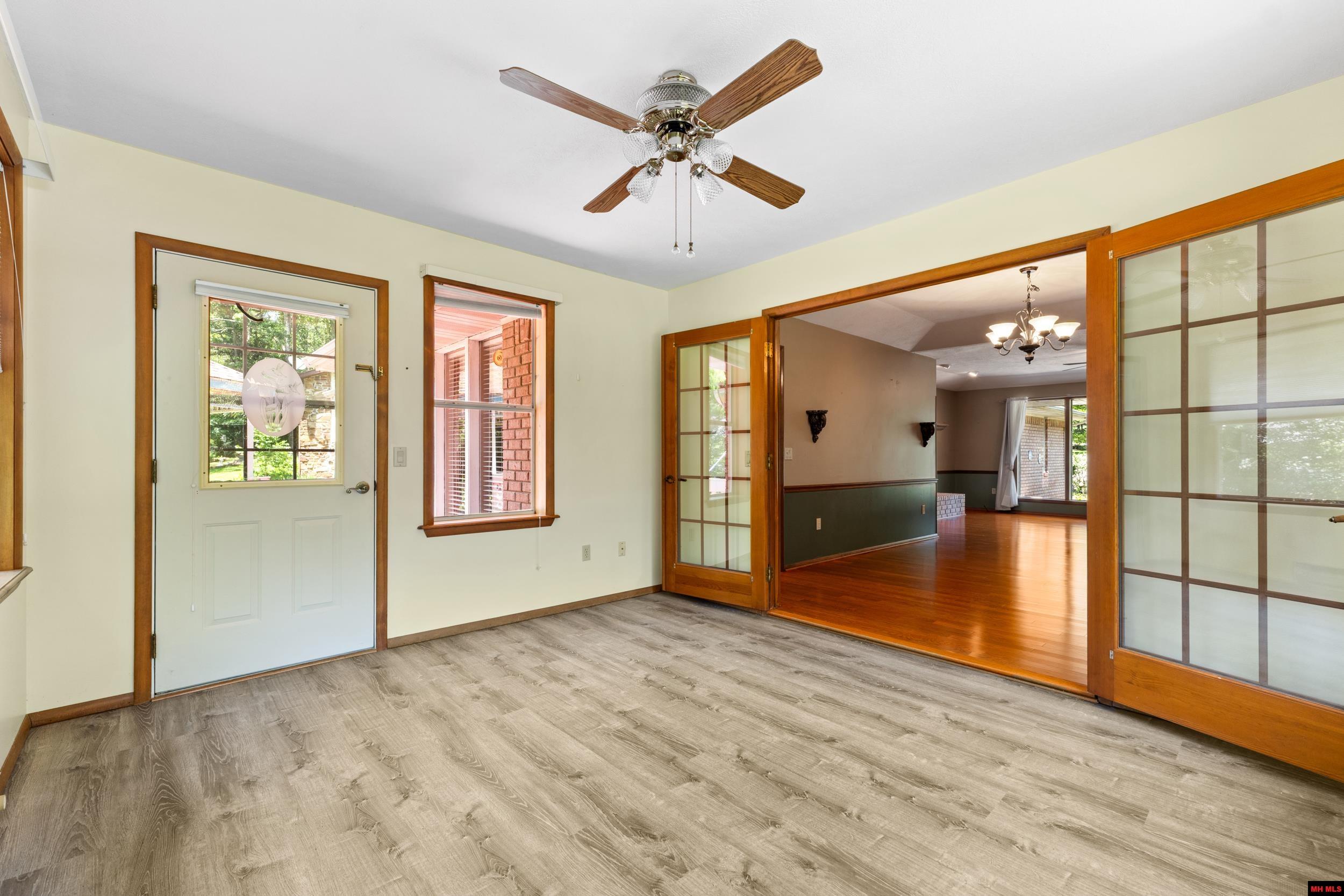 908 BAFFY DRIVE