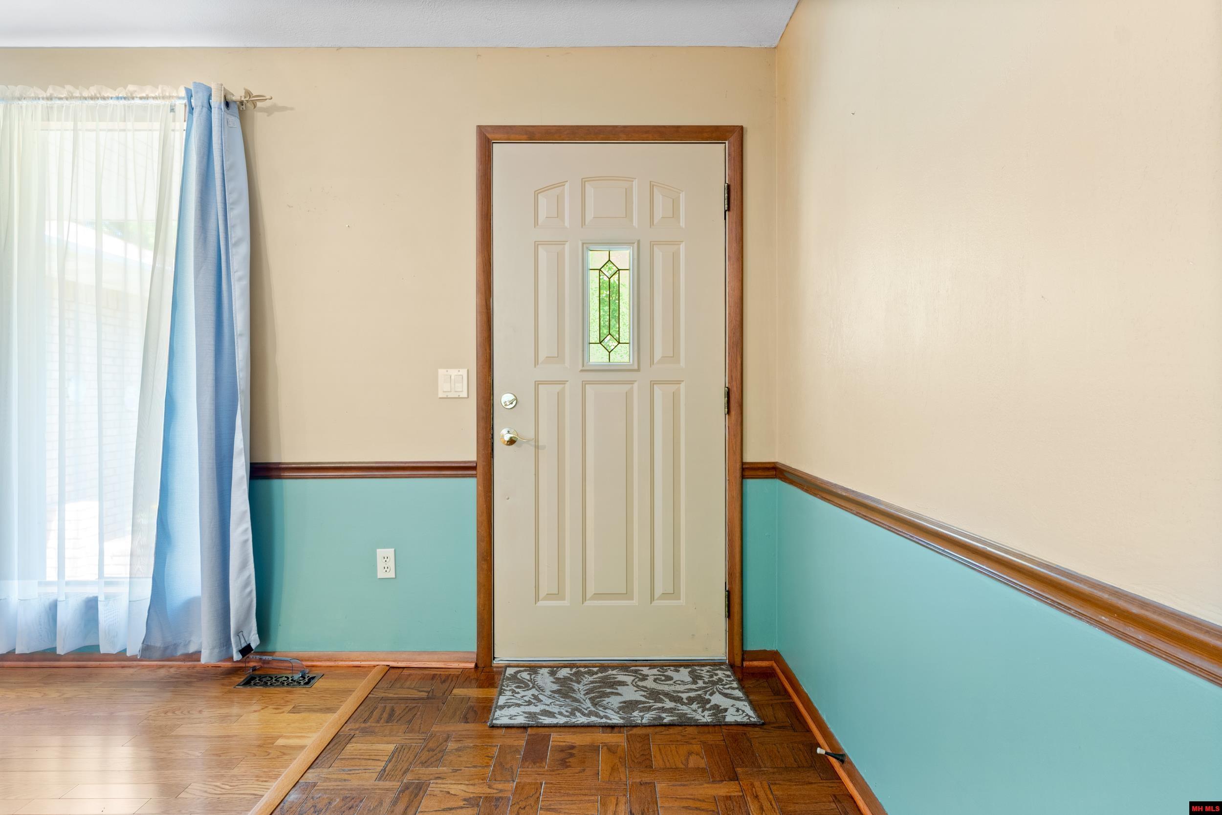 908 BAFFY DRIVE
