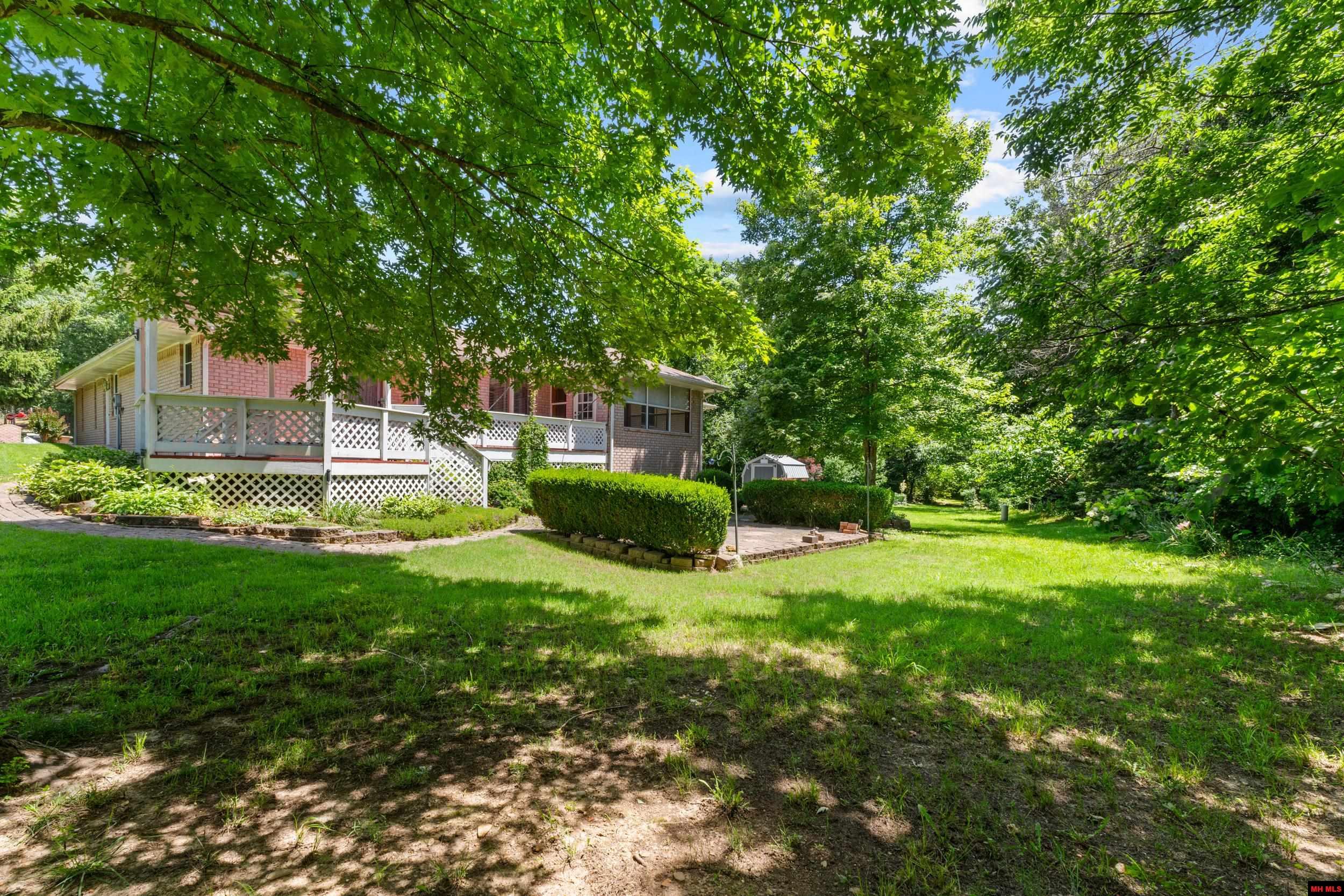 908 BAFFY DRIVE