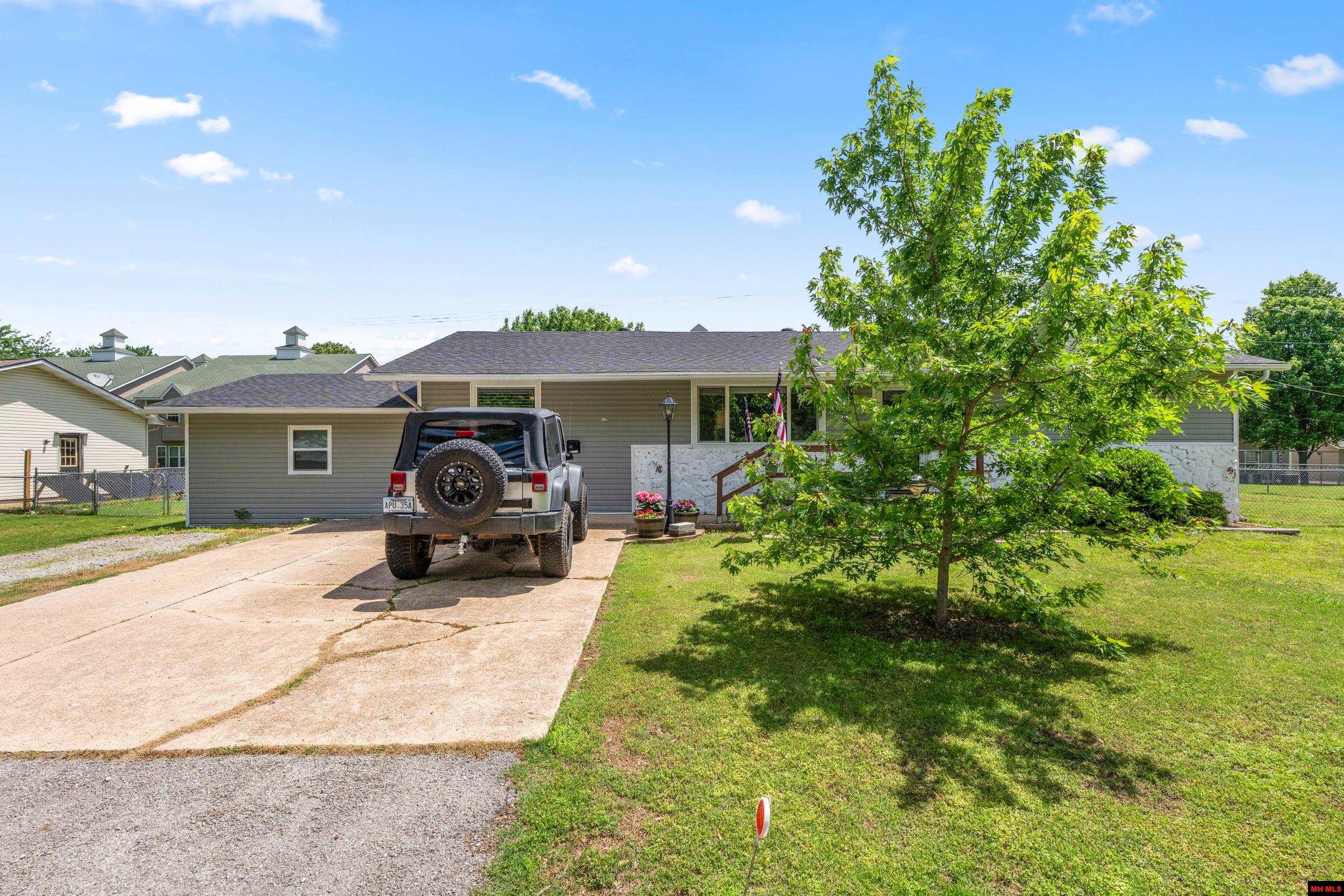 1123 RIDGECREST