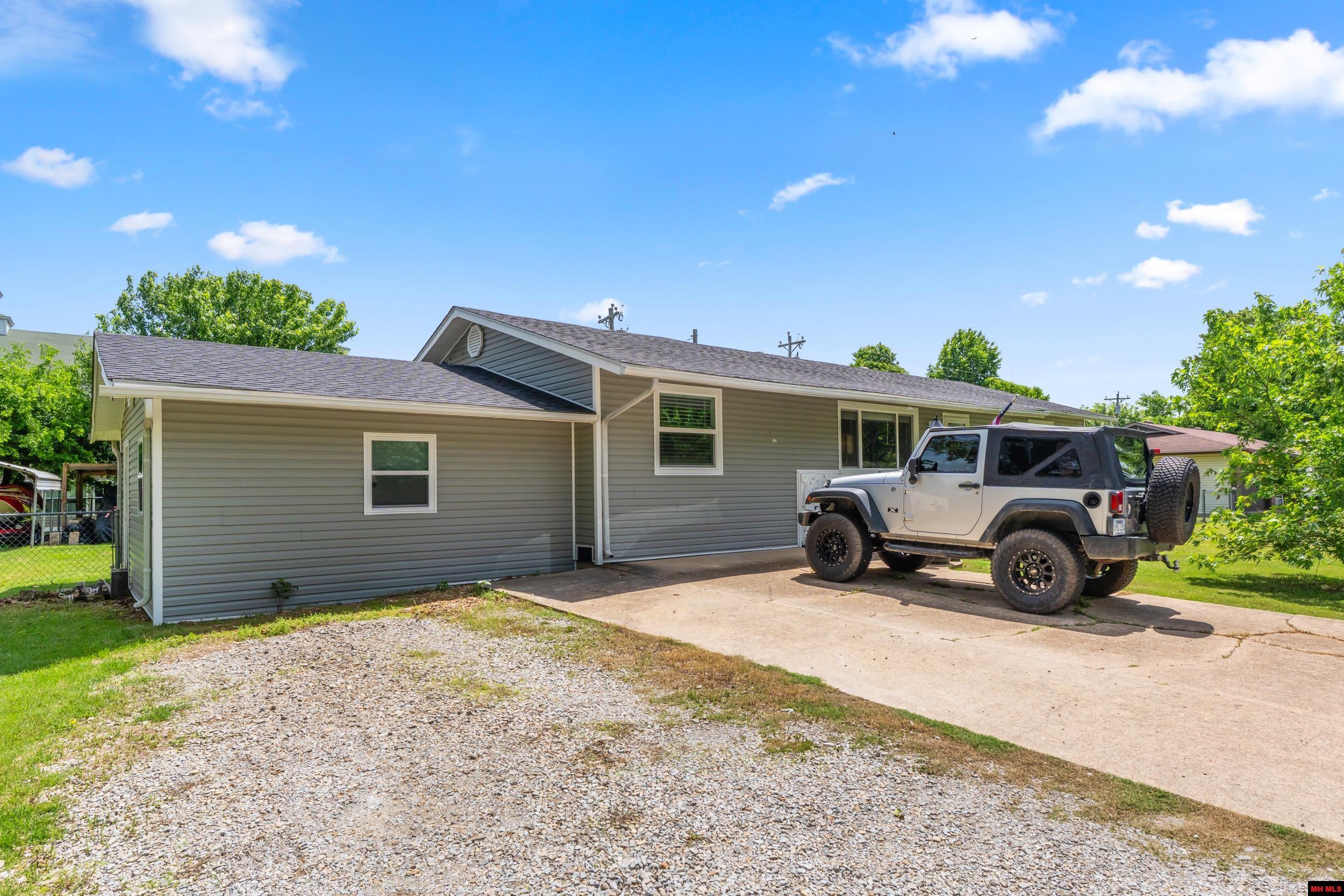 1123 RIDGECREST