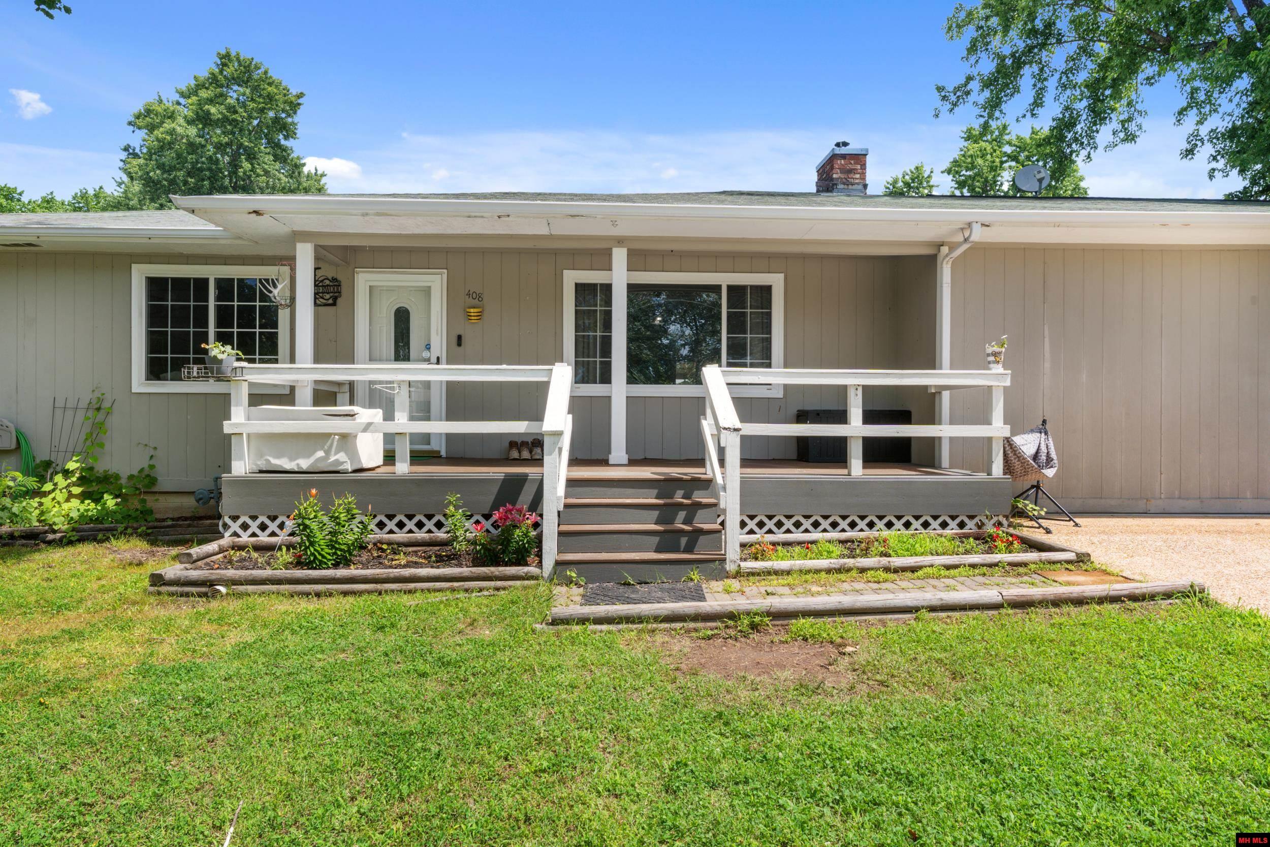 408 E SANFORD STREET