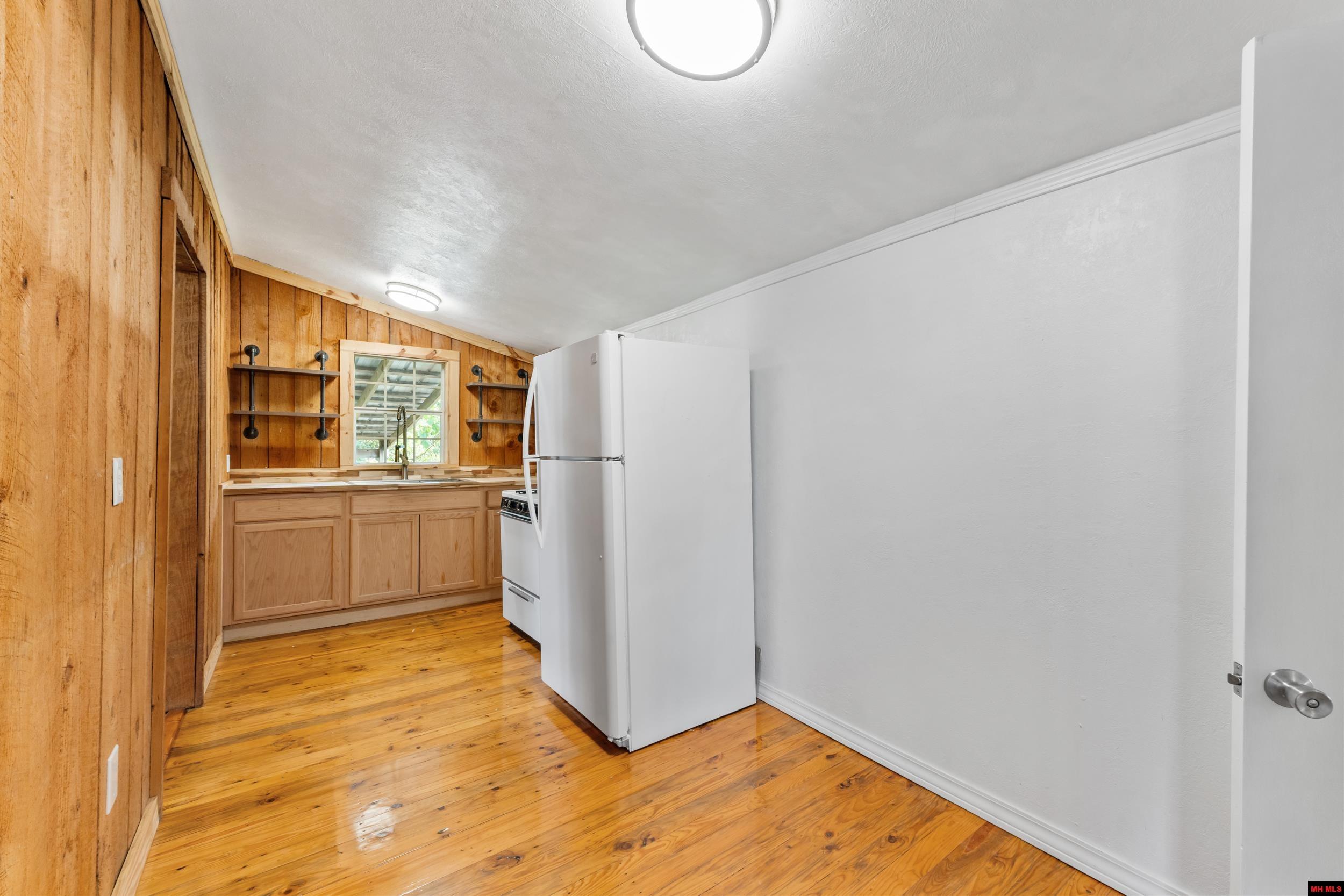 19 CAMPGROUND ROAD