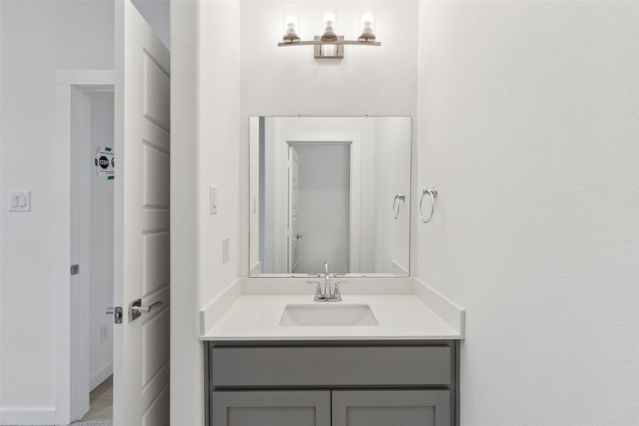 164 Bright Alcove