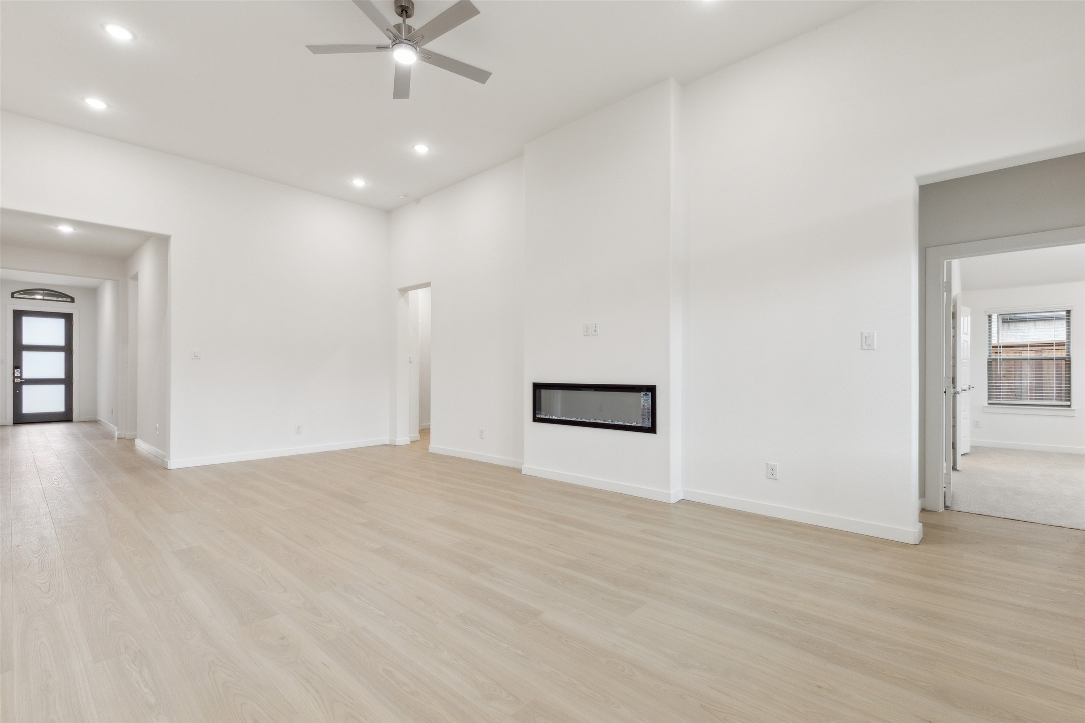 164 Bright Alcove