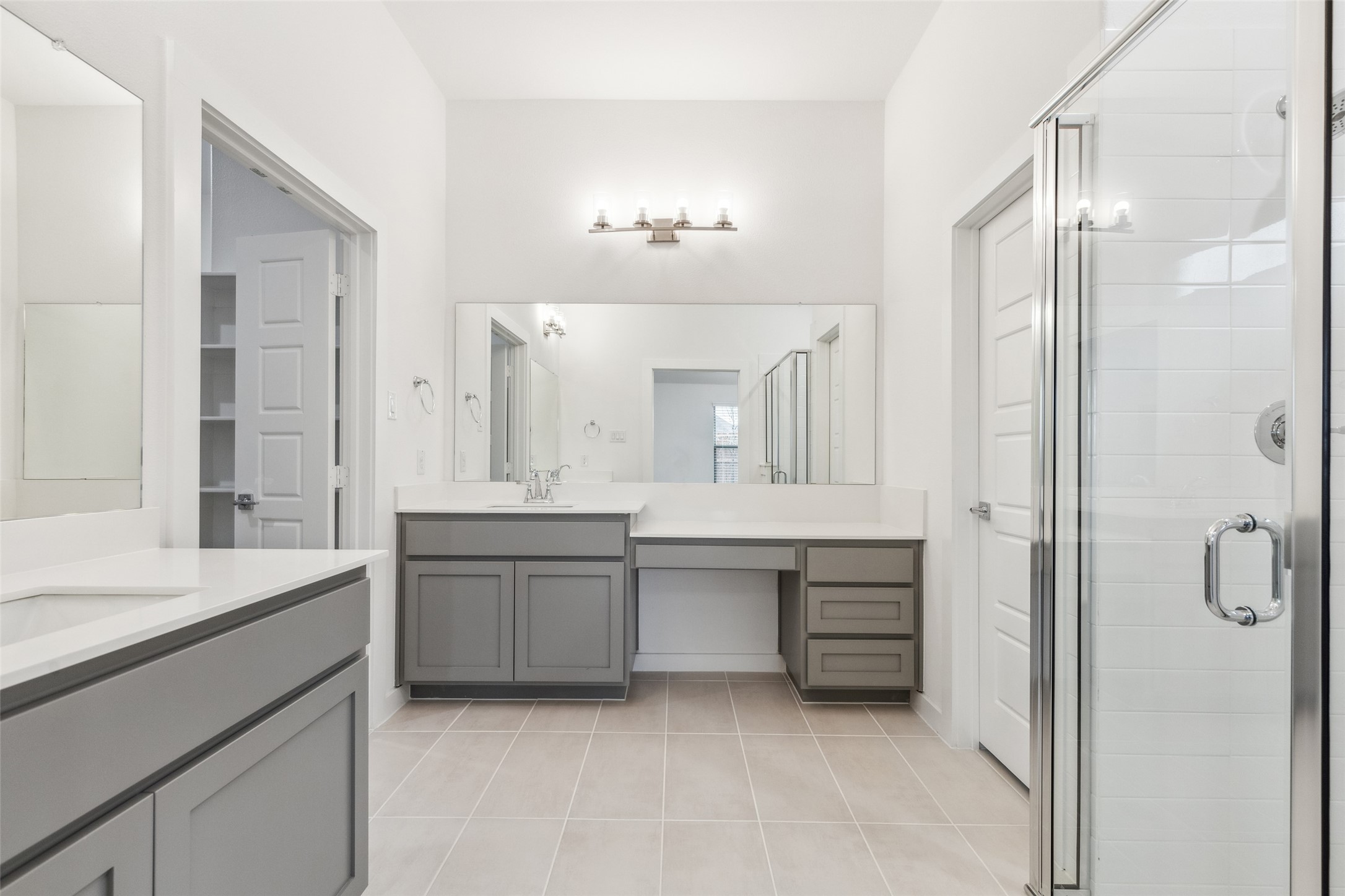 164 Bright Alcove