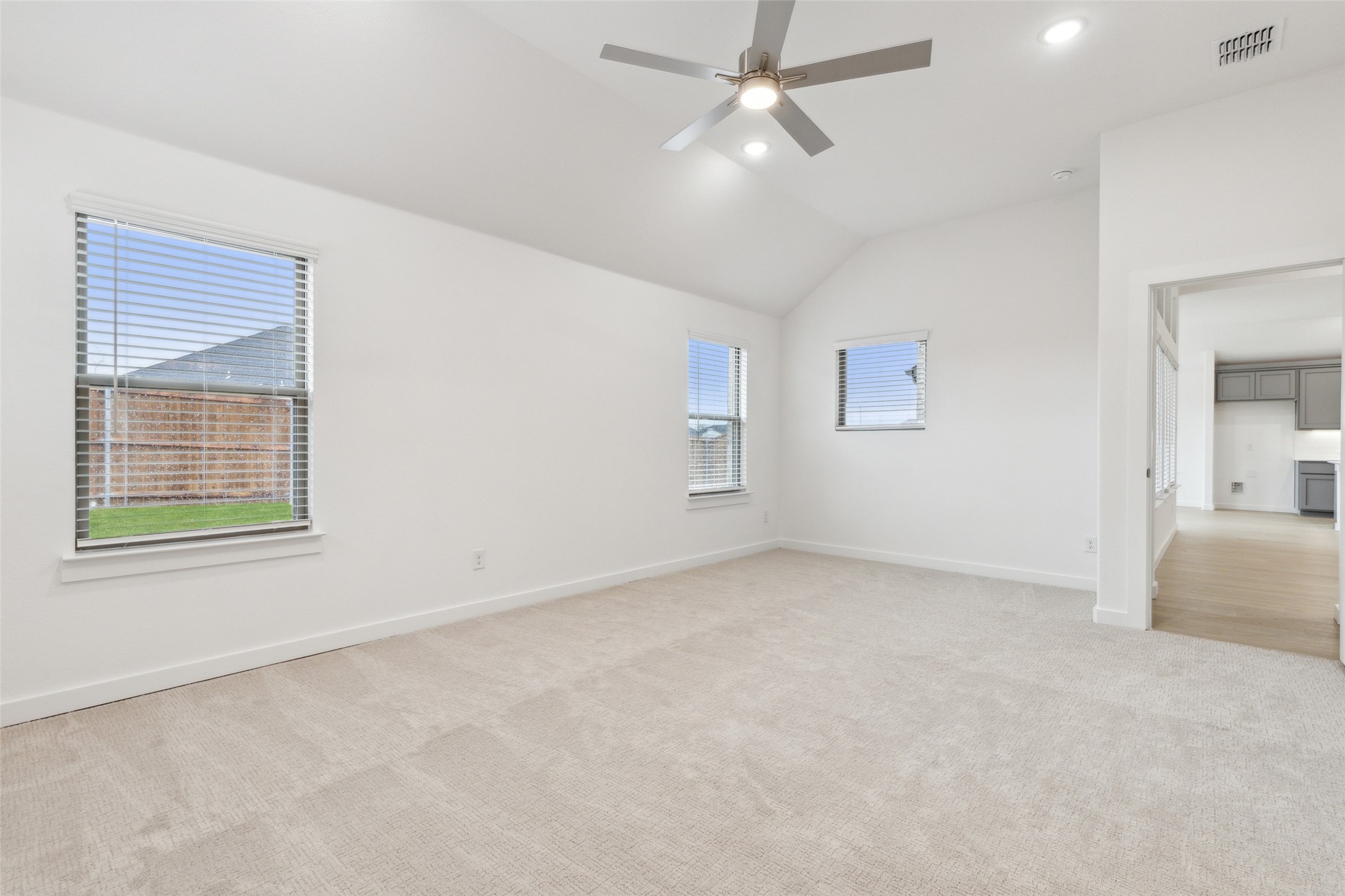 164 Bright Alcove