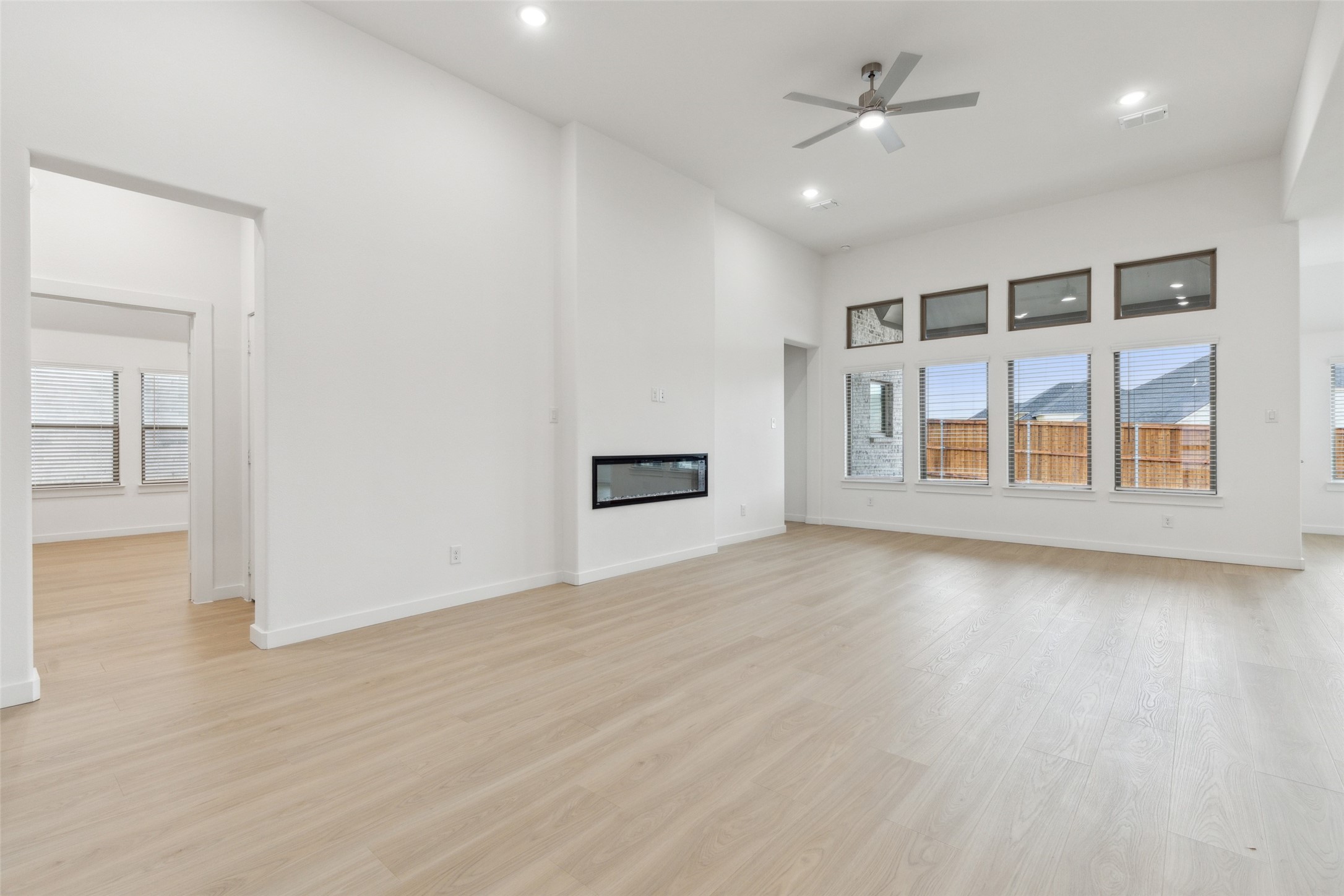 164 Bright Alcove