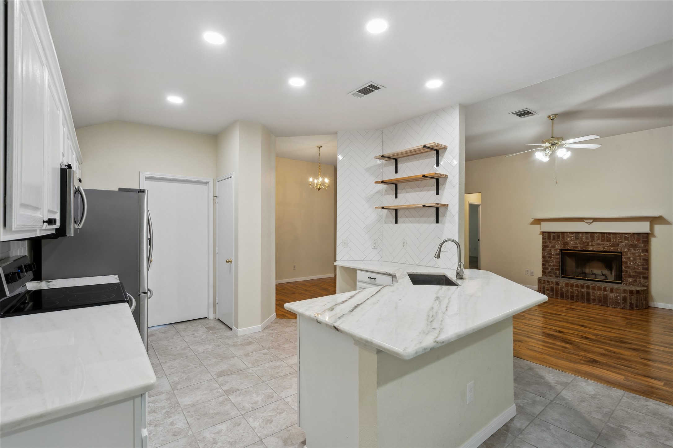935 Aaron Drive
