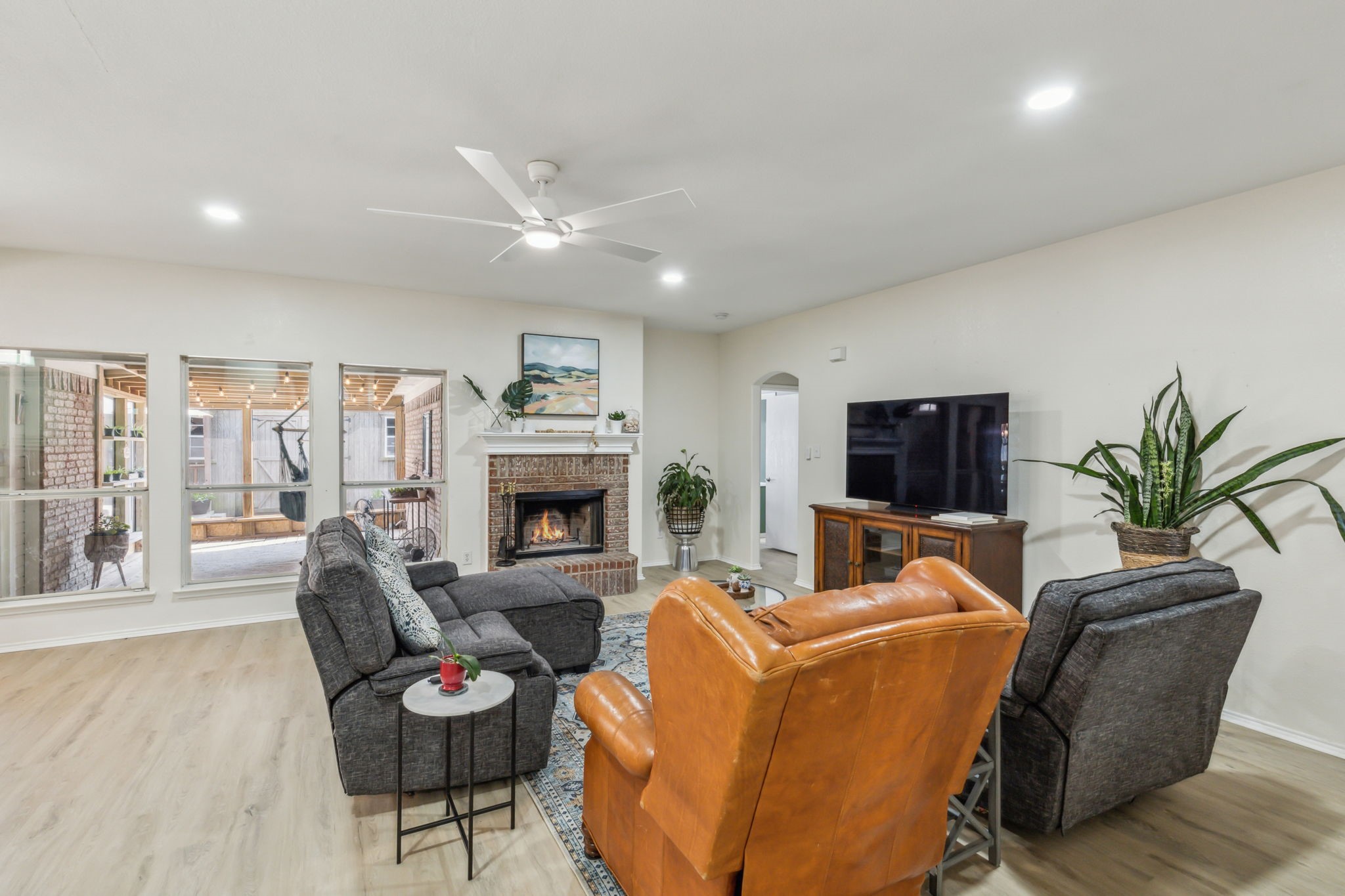 920 Creekview Drive