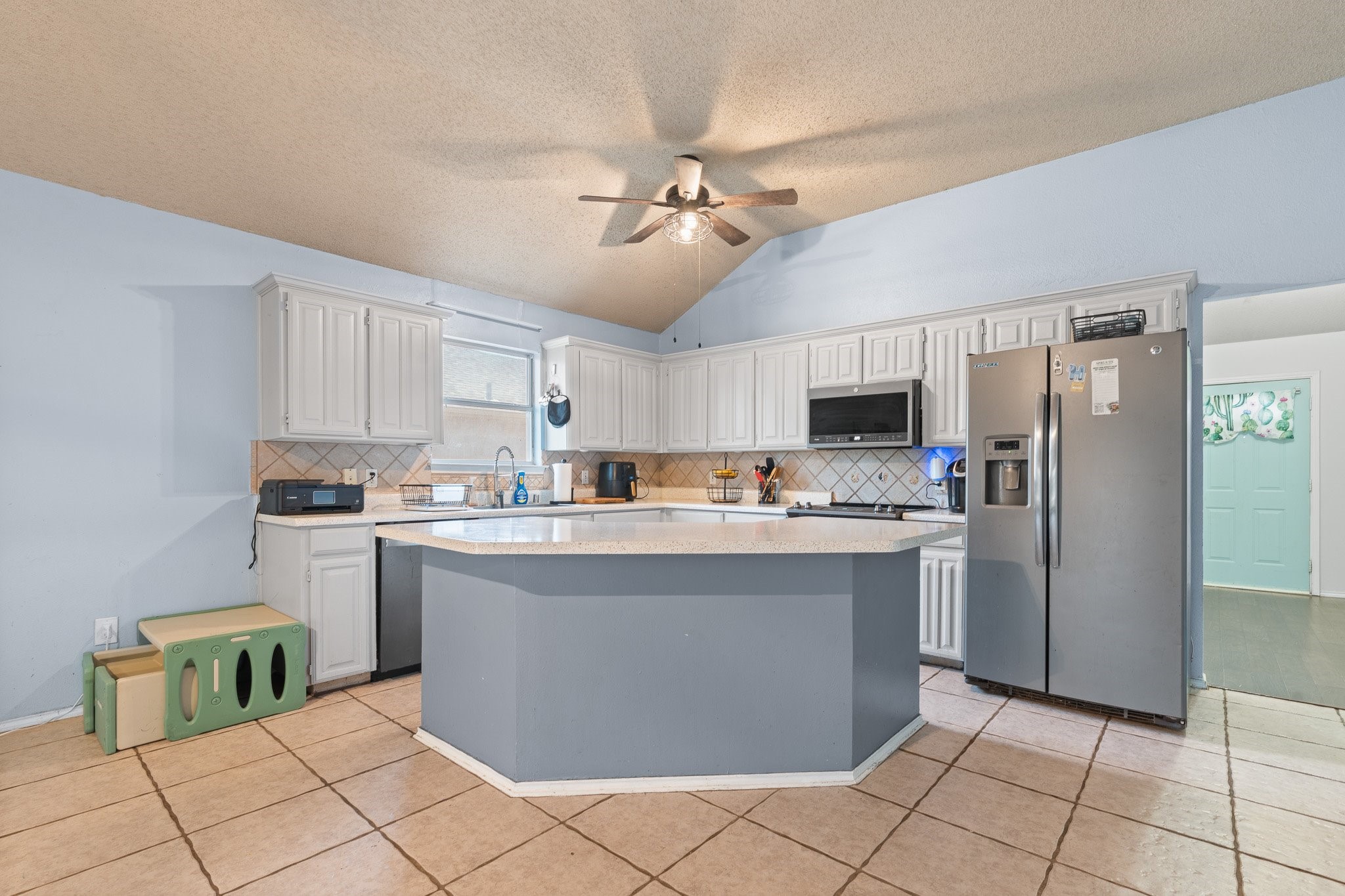 6704 Daffodil Court
