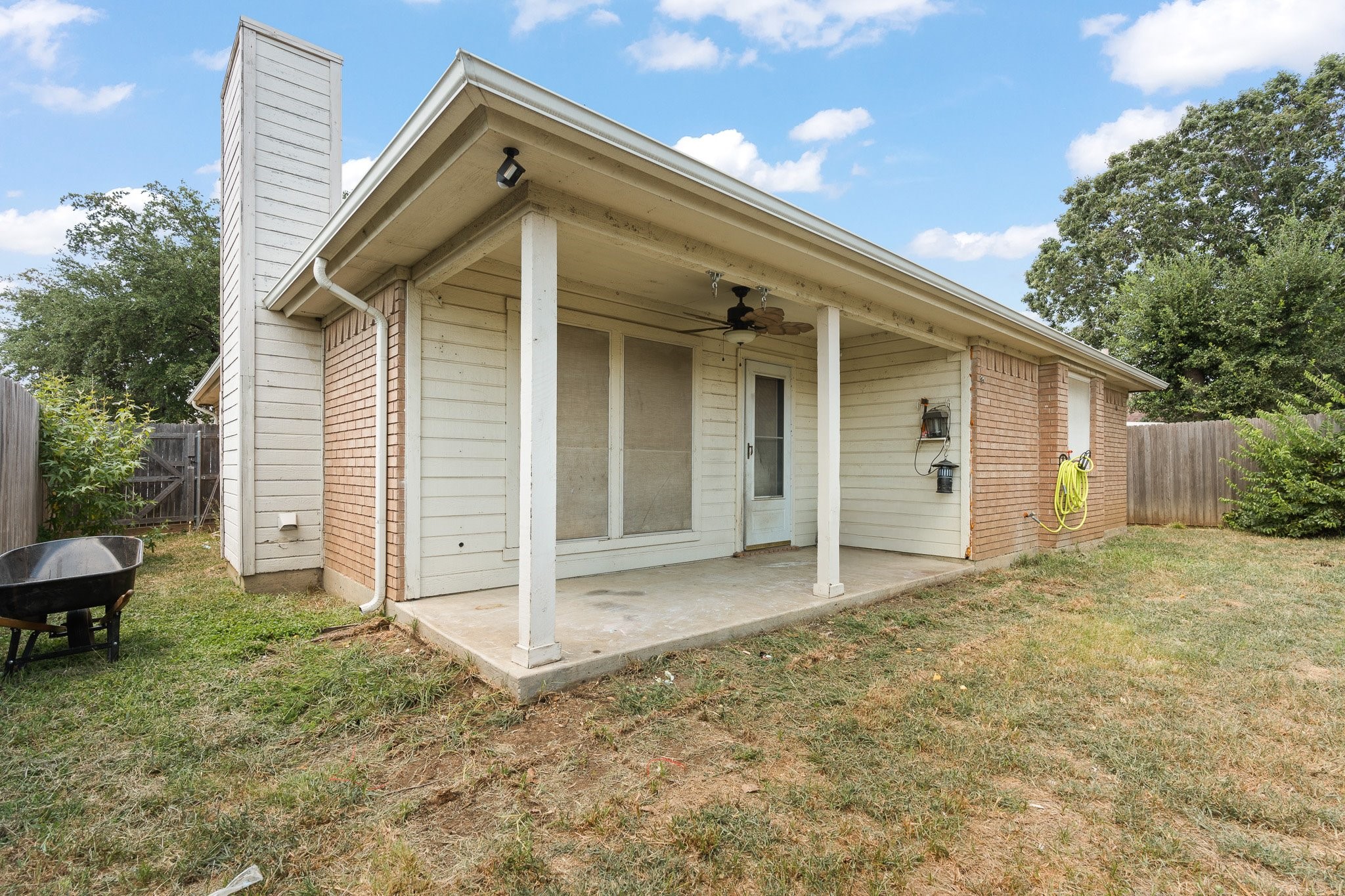 6704 Daffodil Court