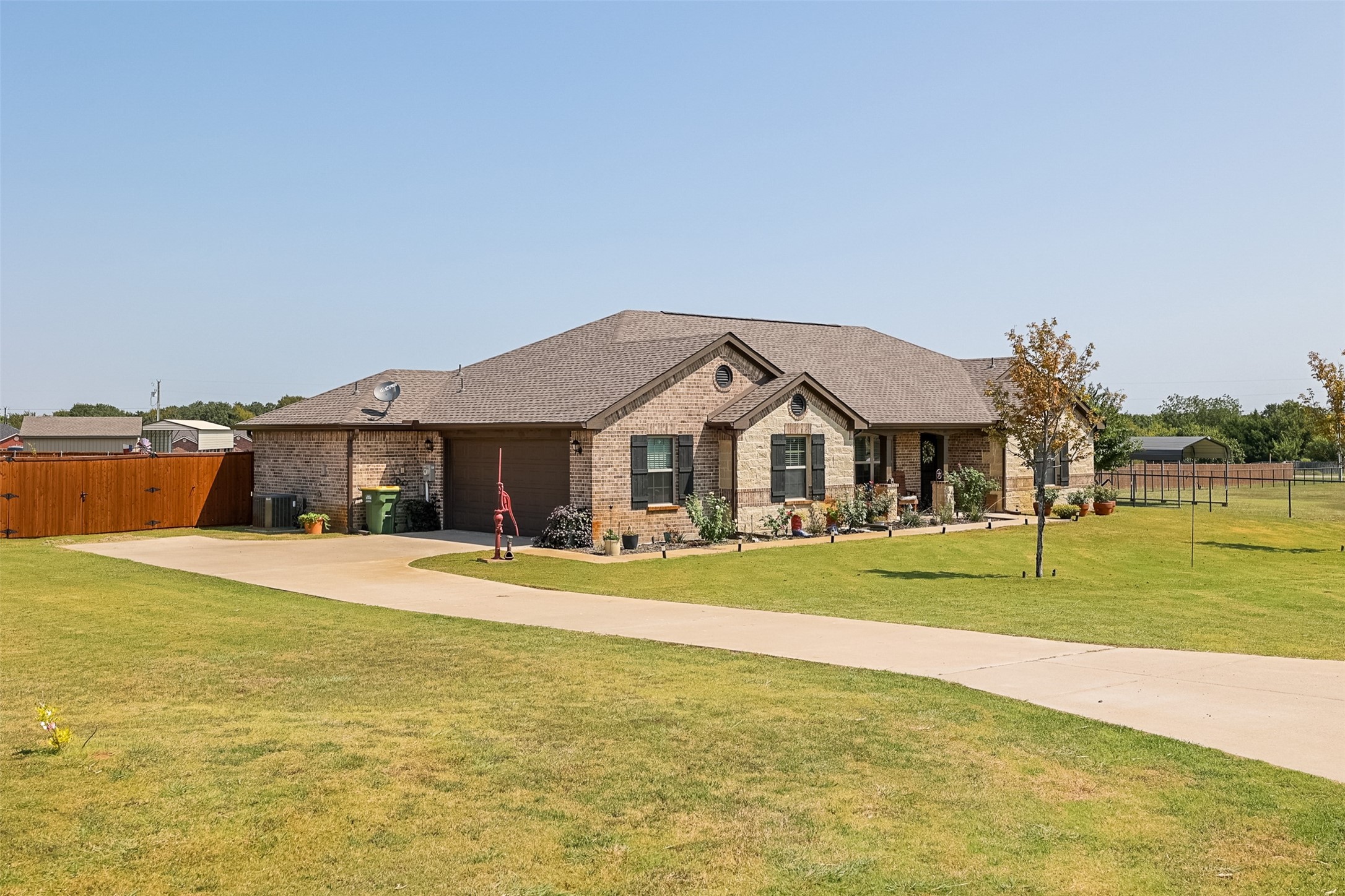 8225 Harvest Drive